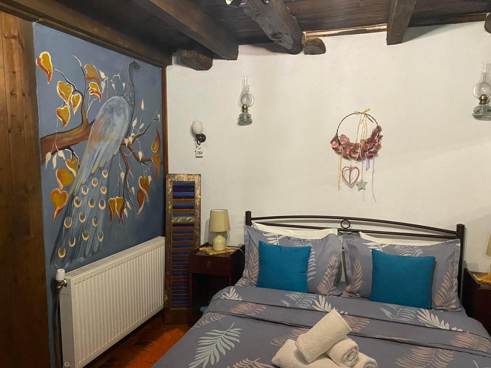 Double Room - Photo 5