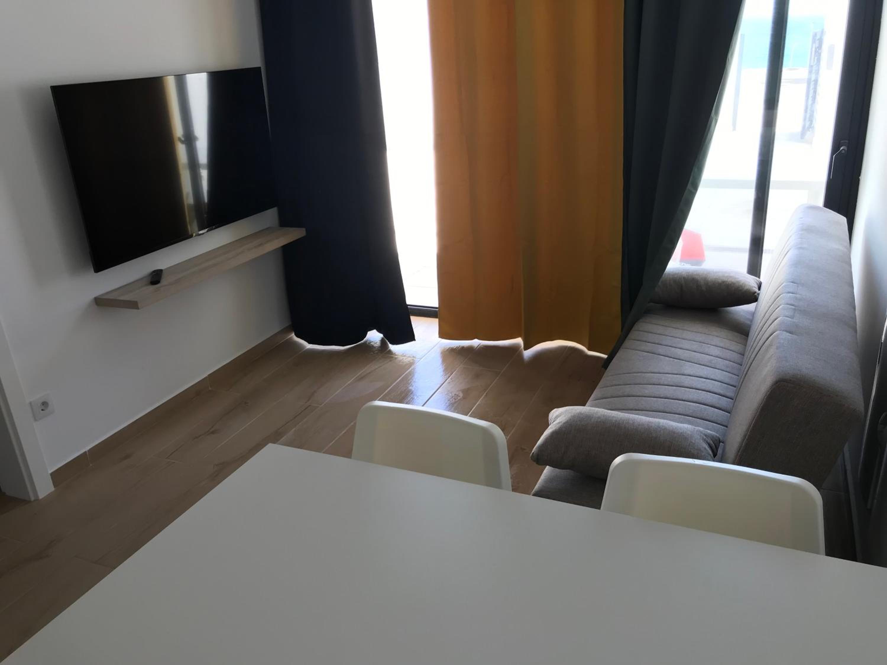 Studio Apartment With Sea View photo 3