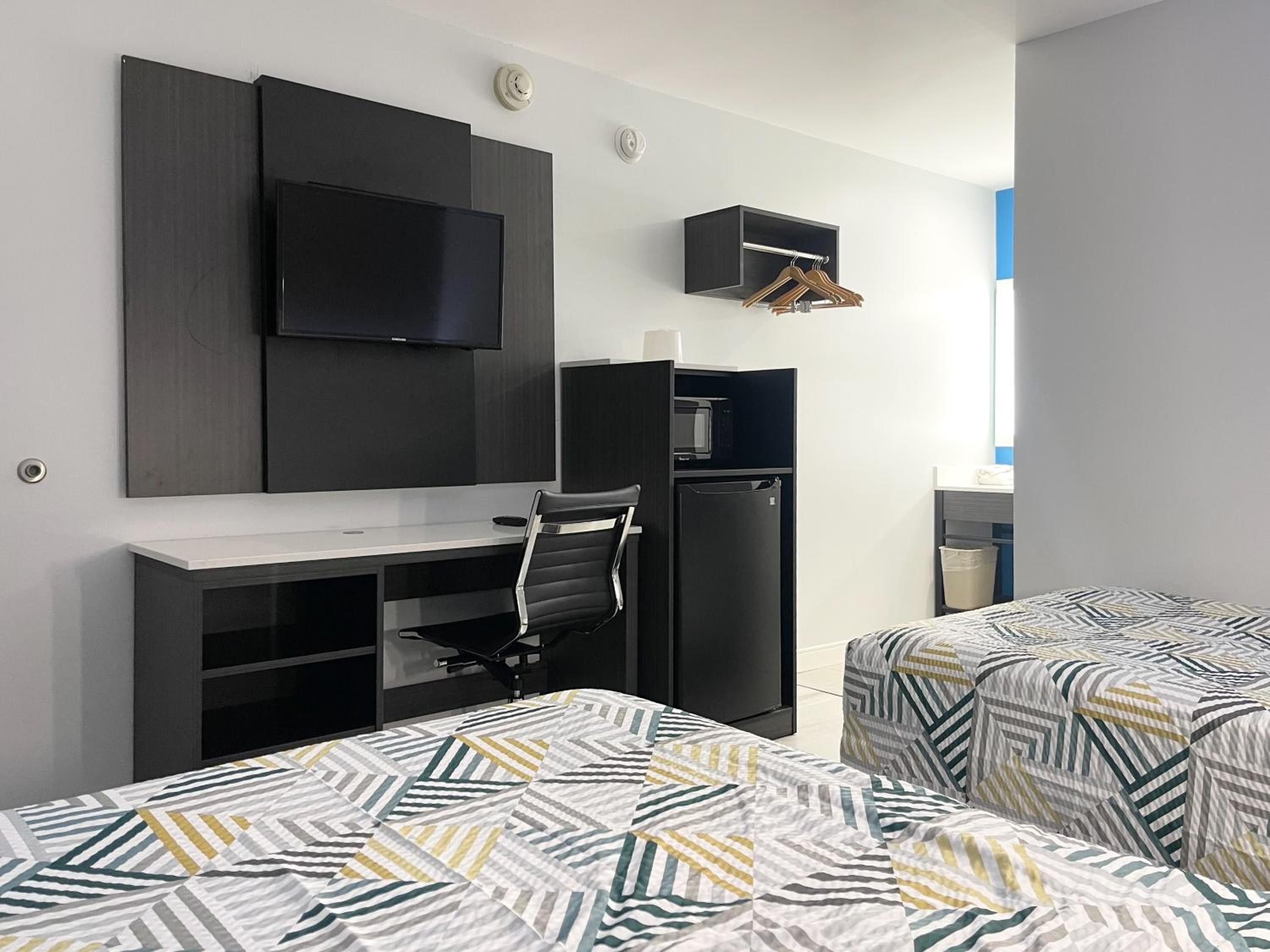 Deluxe Quadruple Room photo 2