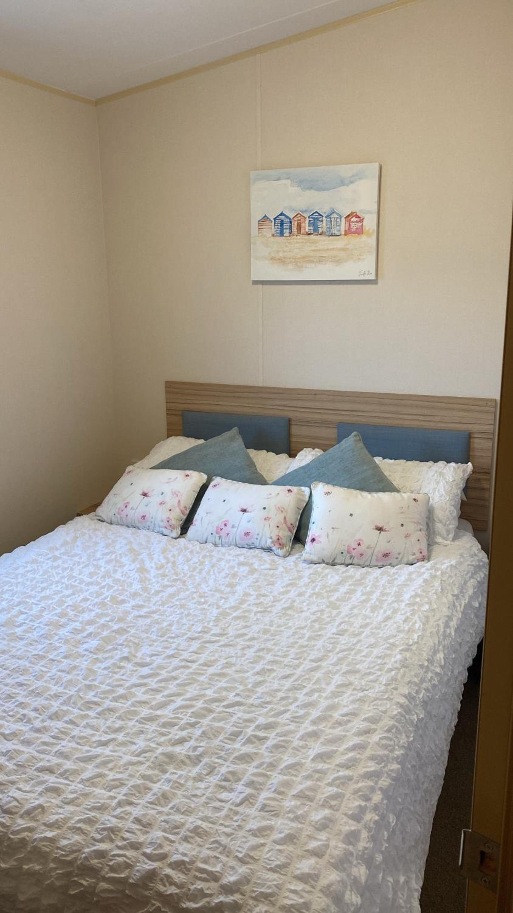 Three-Bedroom House photo 1