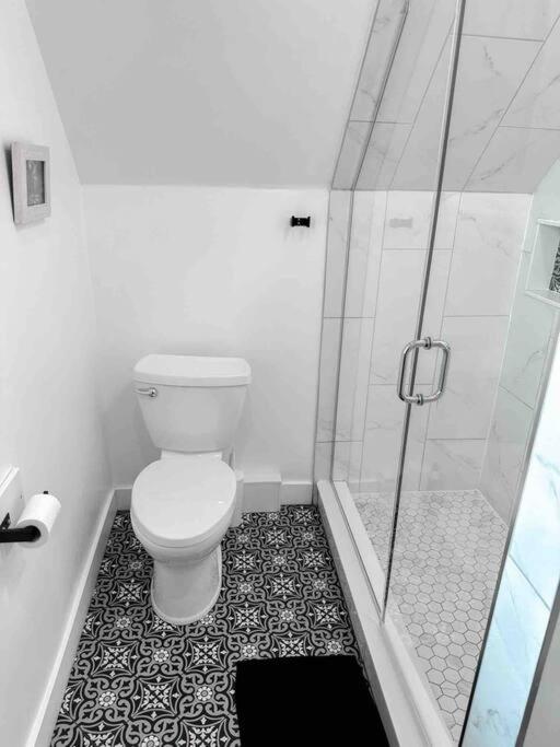 King Suite with Balcony photo 3
