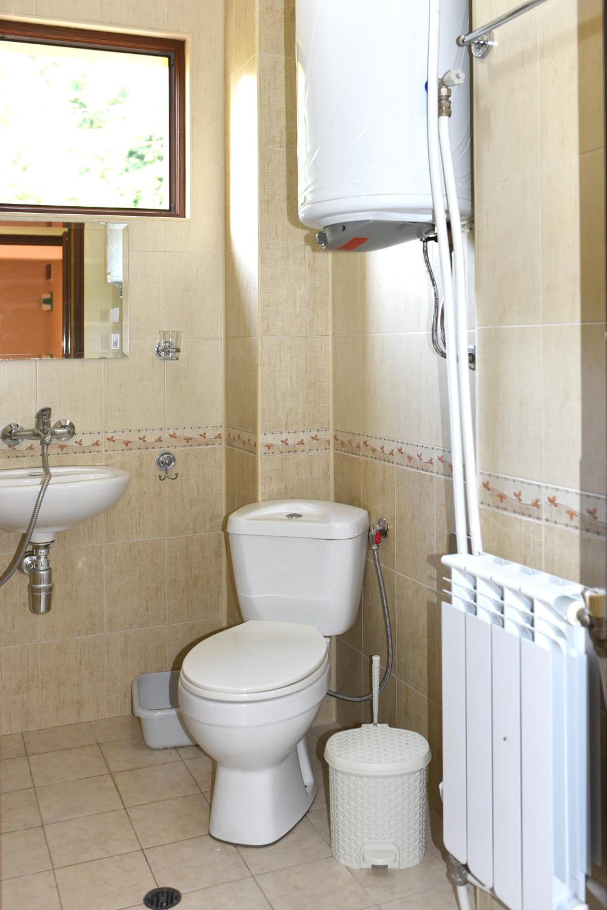 Triple Room with Bathroom photo 2