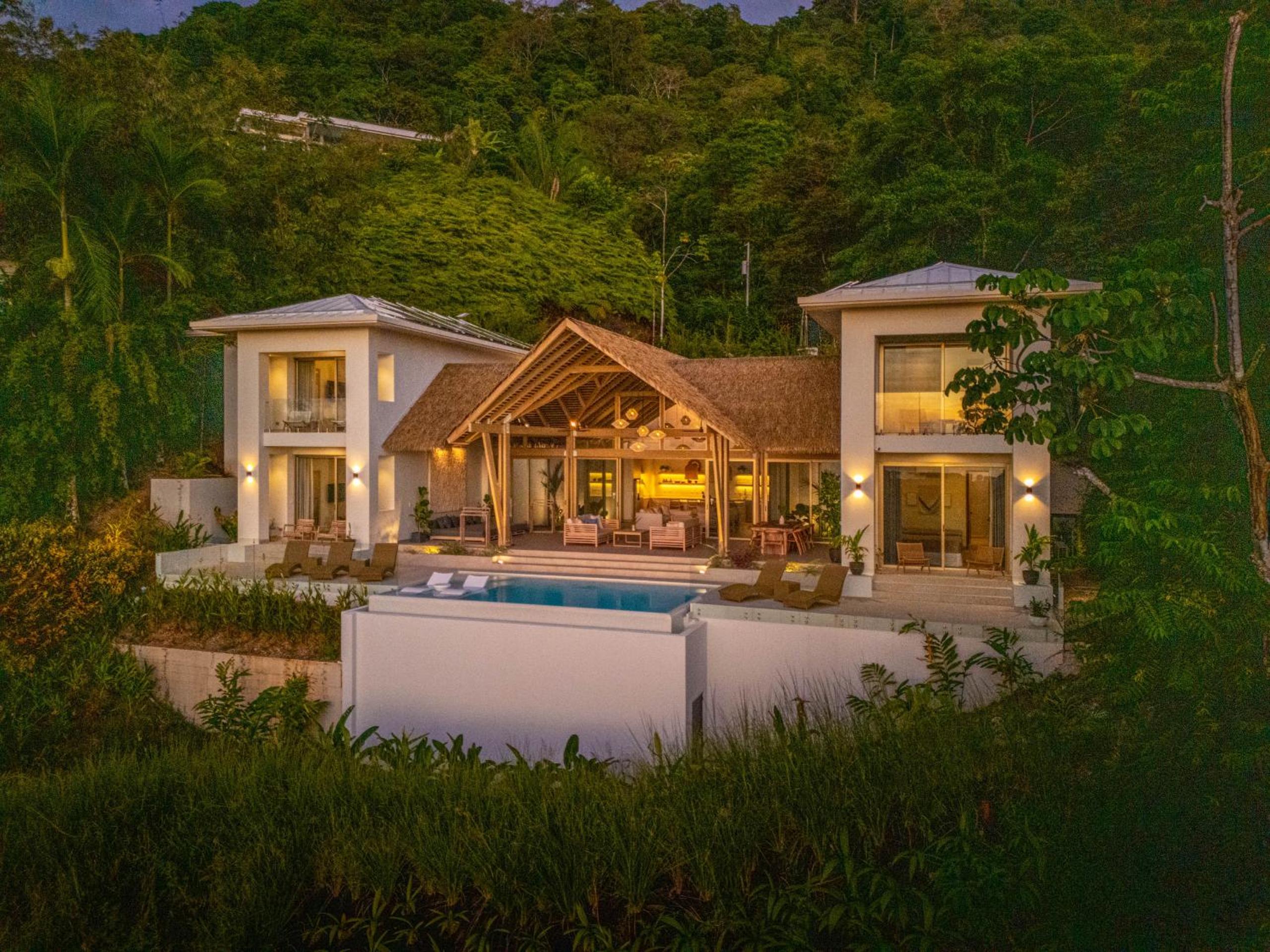 Villa with Sea View photo 3