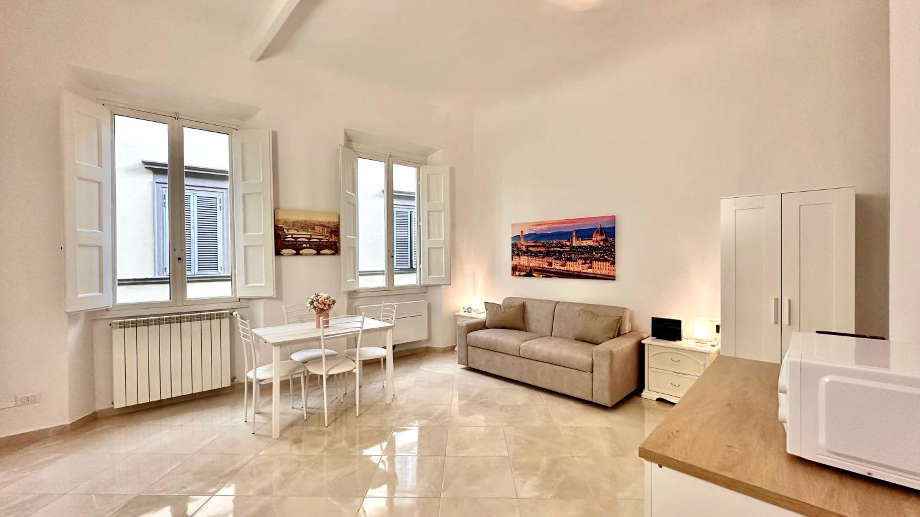 Deluxe Apartment