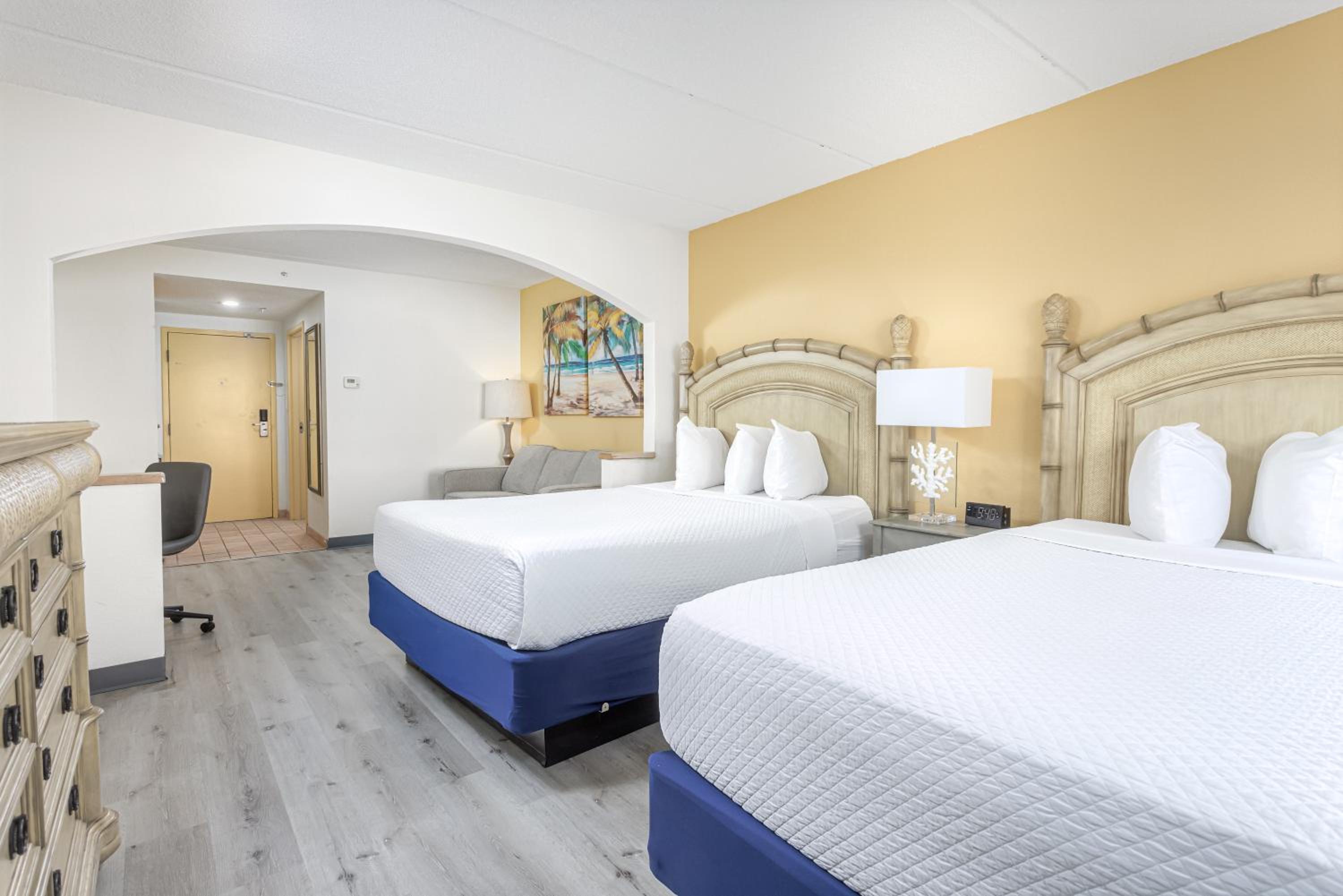 Standard Double Room with Two Double Beds - Photo 2
