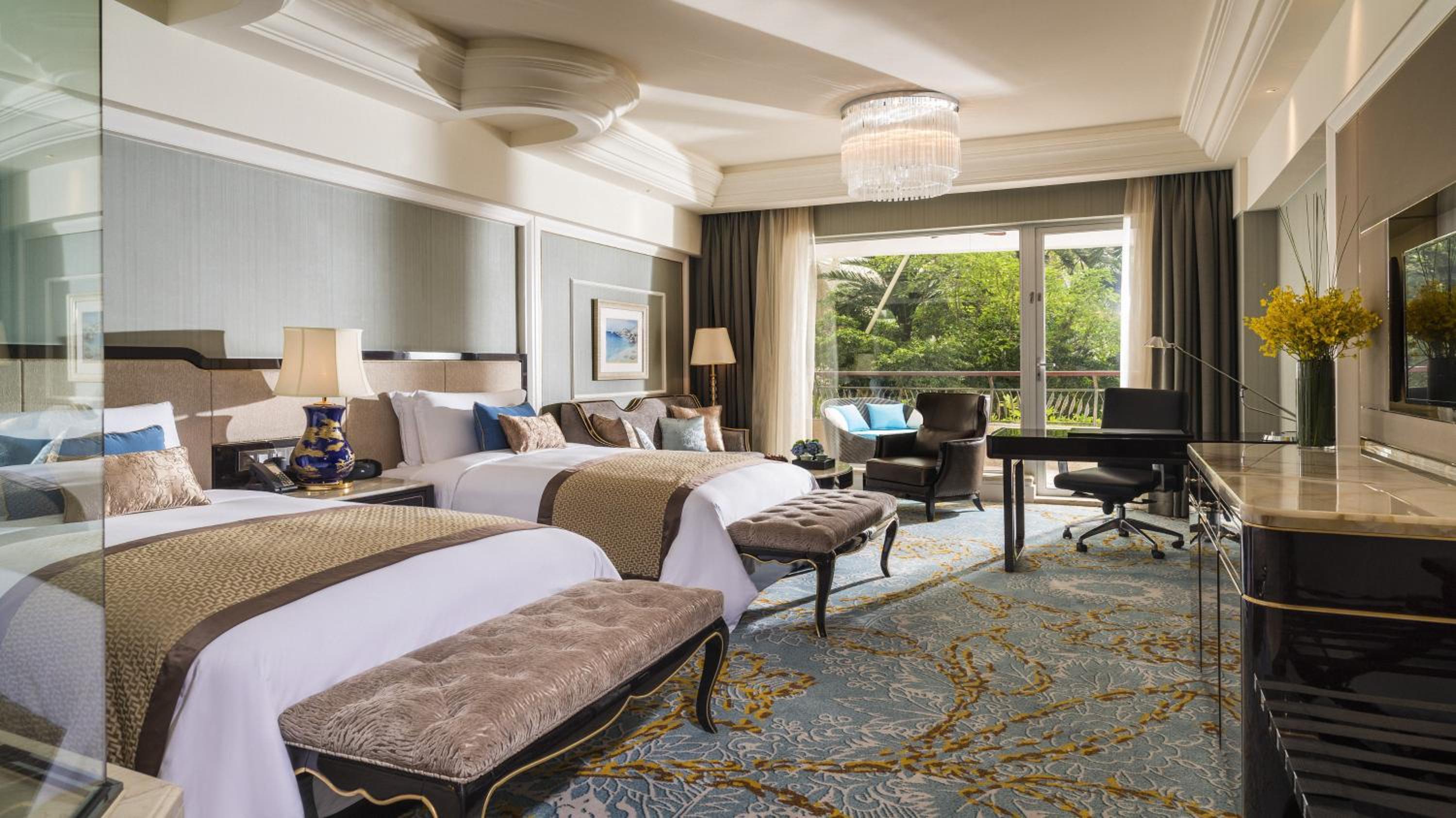 Classic Double Room with Two Double Beds - High Floor
