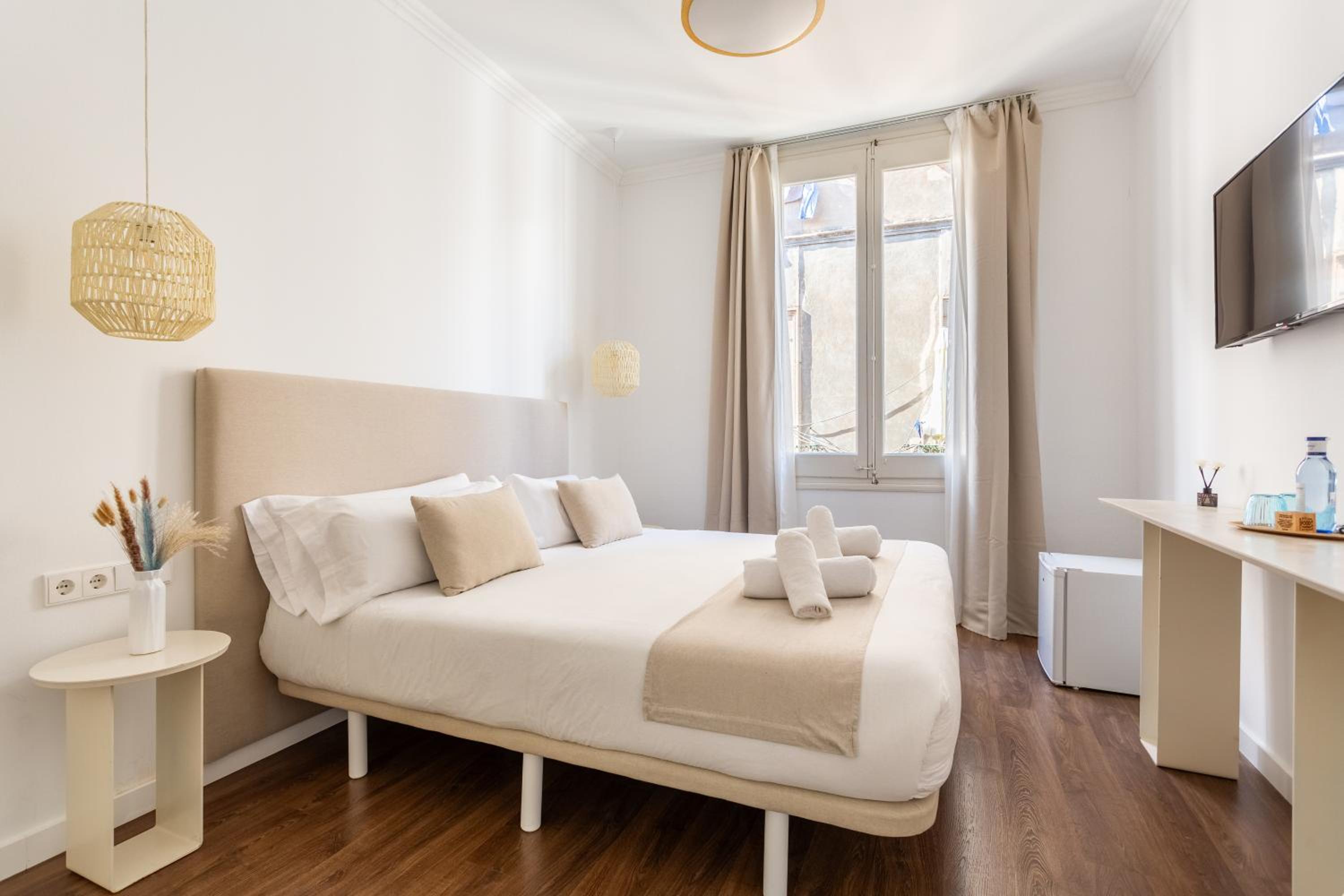 Deluxe Double Room - Photo 1