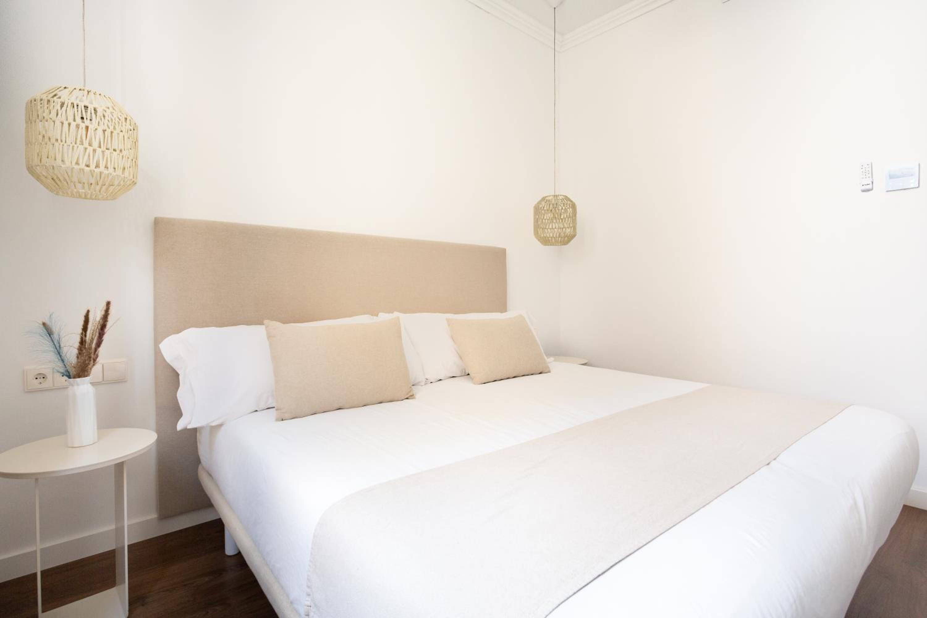 Standard Double or Twin Room - Photo 2