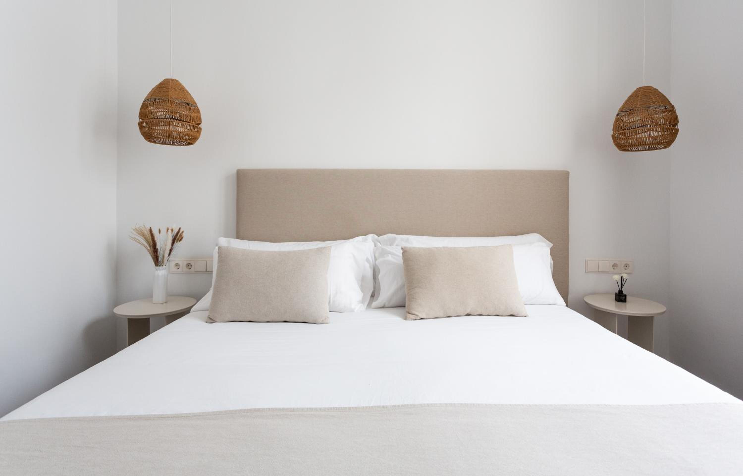 Double or Twin Room with Terrace - Photo 1