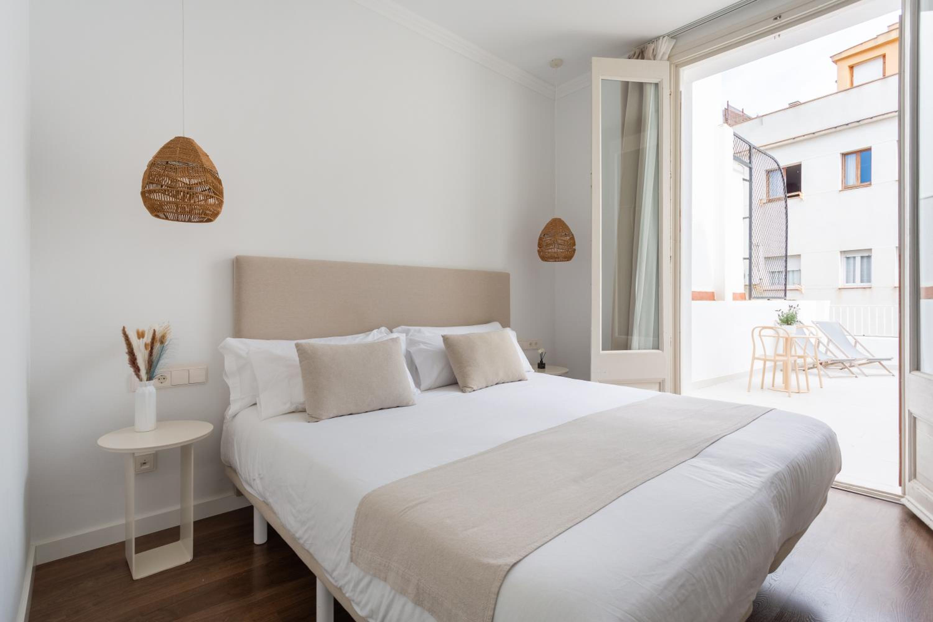 Double or Twin Room with Terrace - Photo 3
