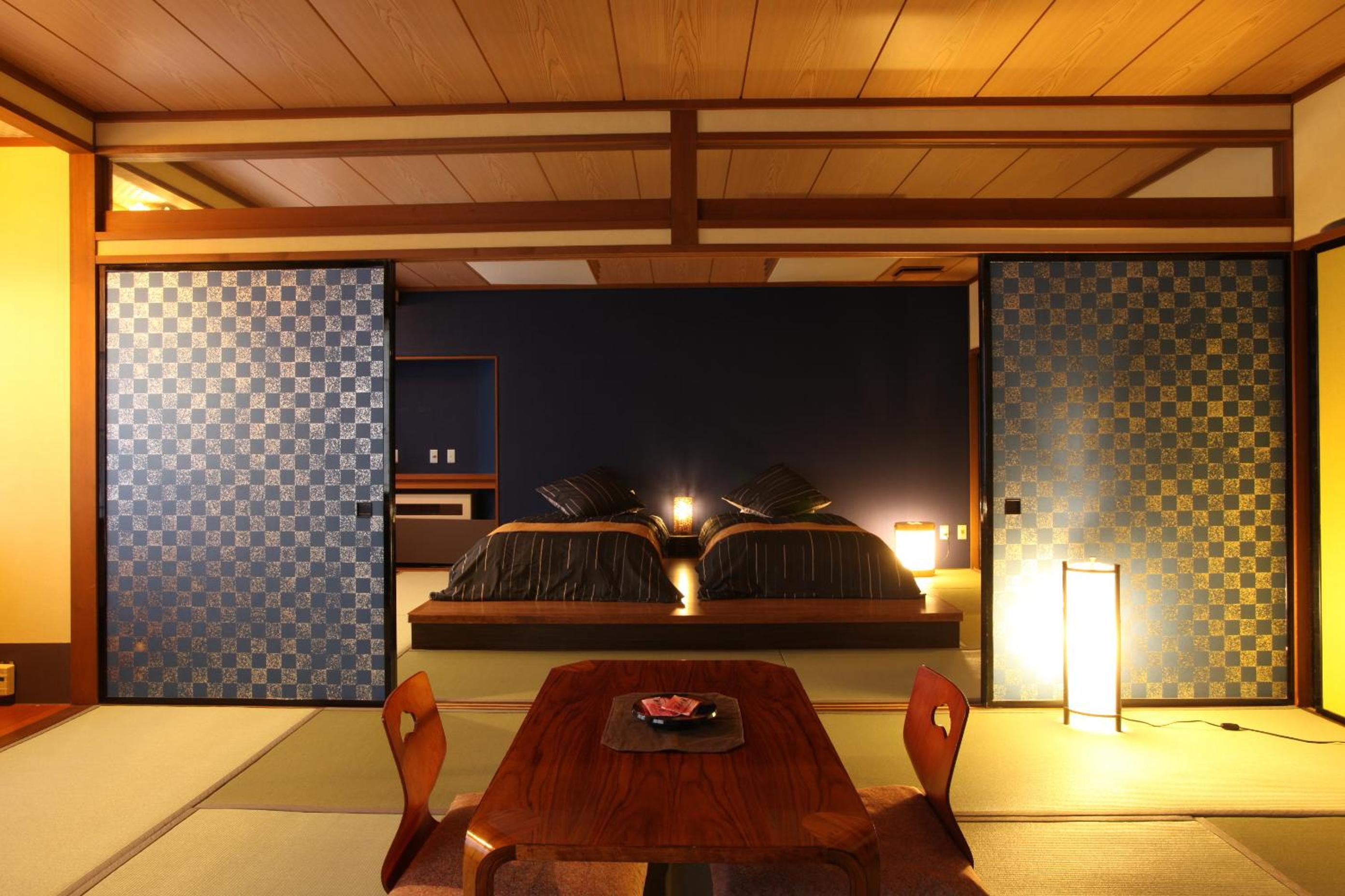 Deluxe Room with Tatami area and Private Bathroom - Photo 1