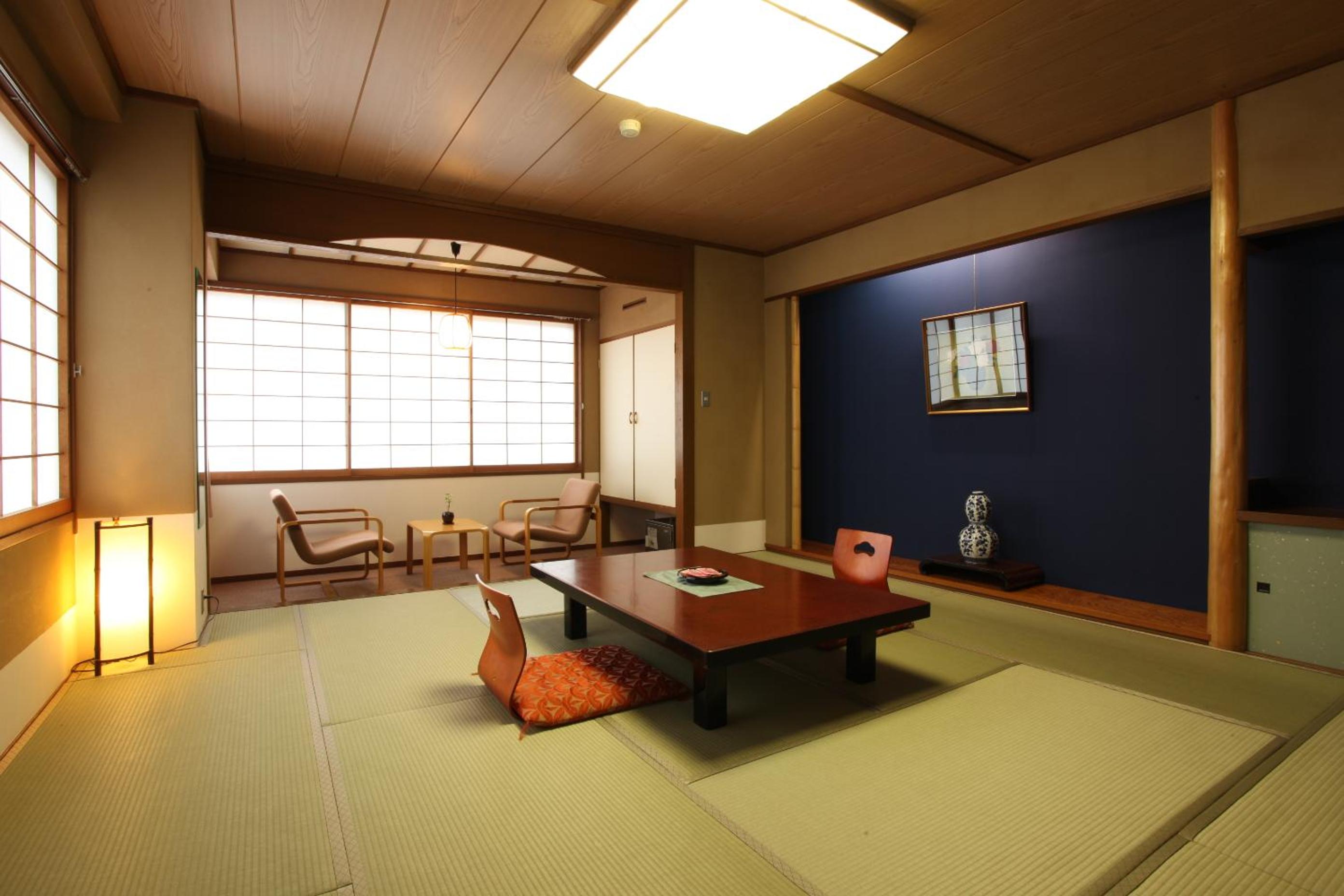 Japanese-Style Superior Room with Private Bathroom - Photo 4
