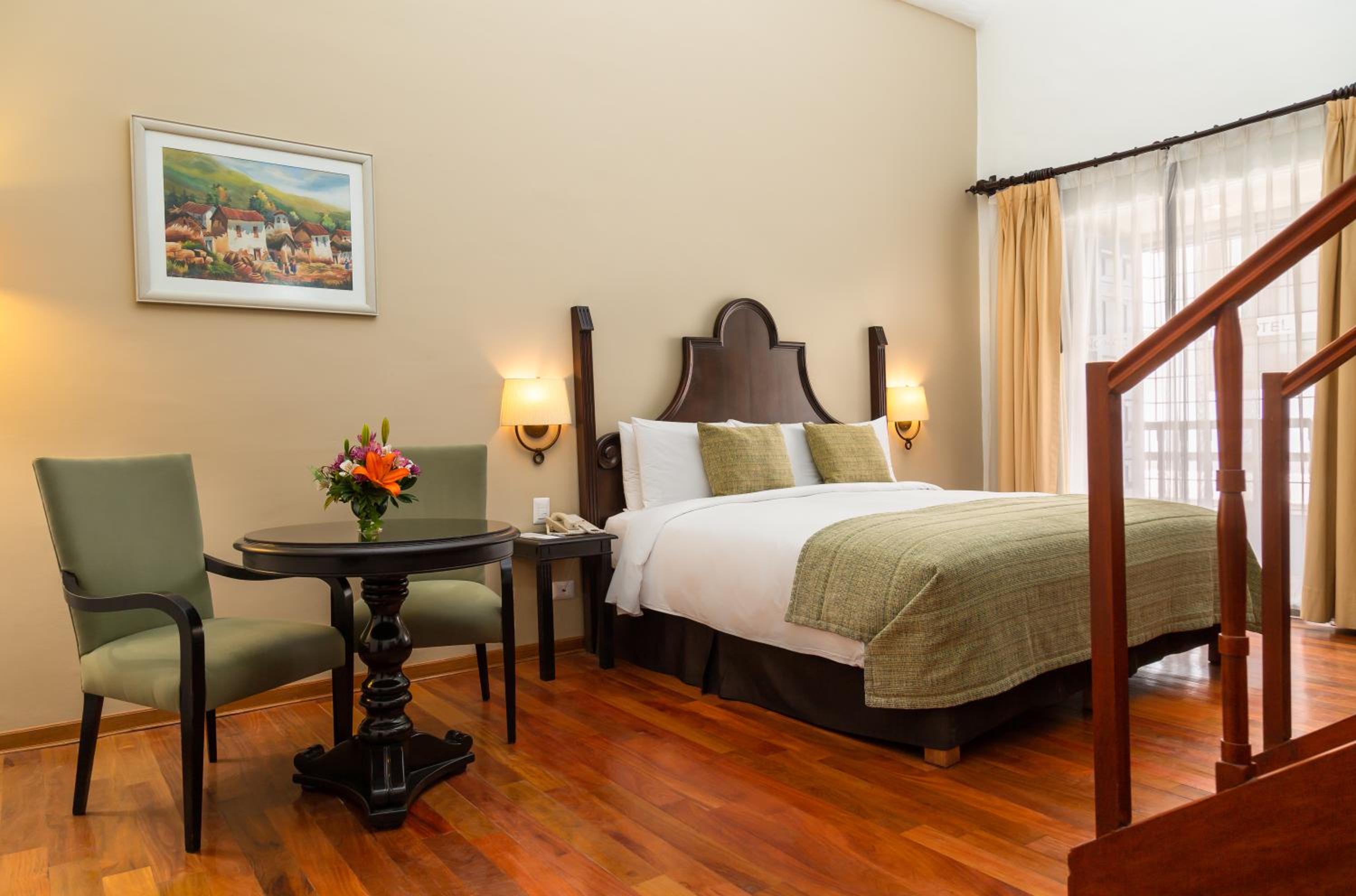 Colonial Family Duplex Room photo 2
