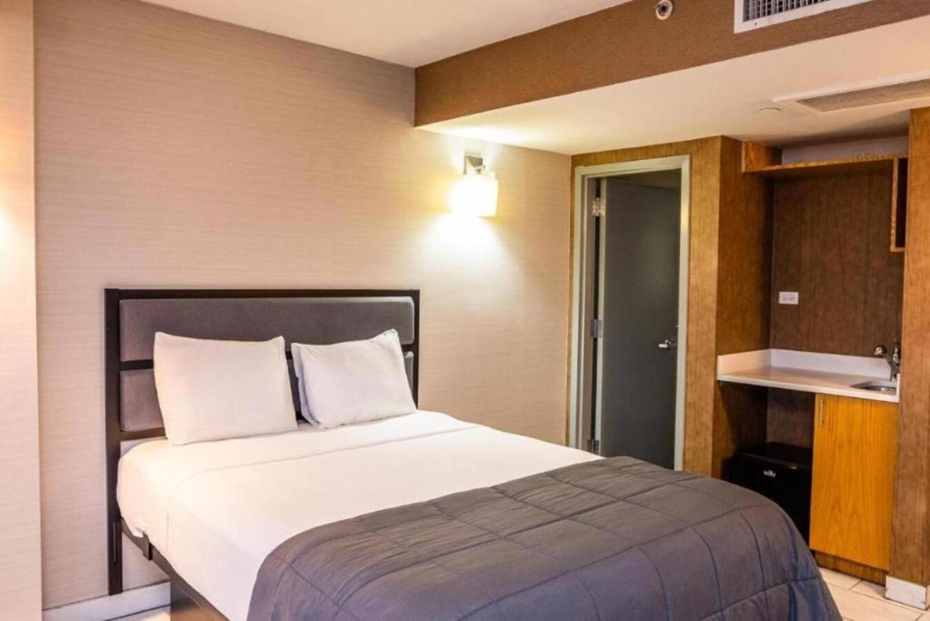 Deluxe Queen Room photo 1