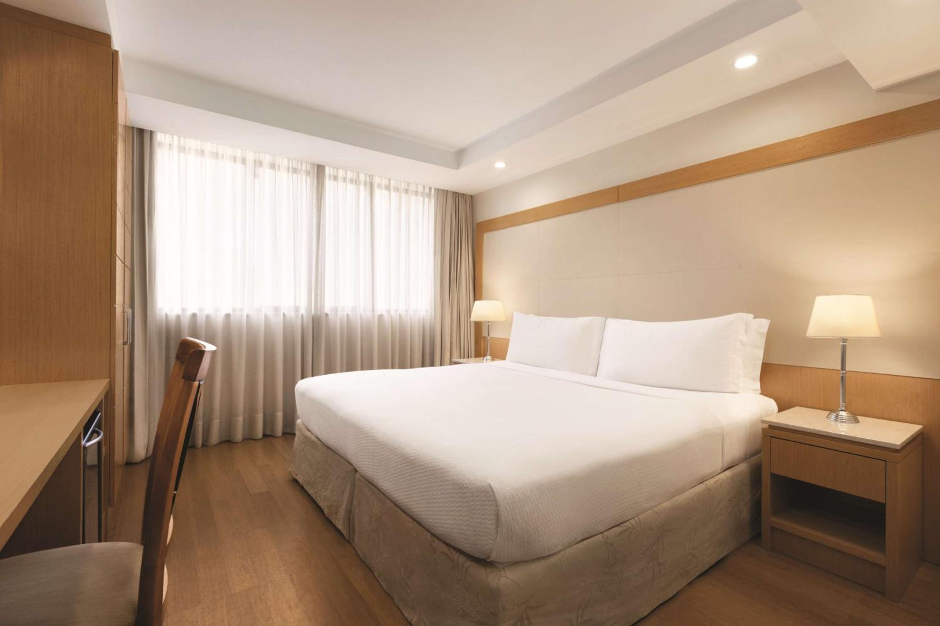 King Room with City View