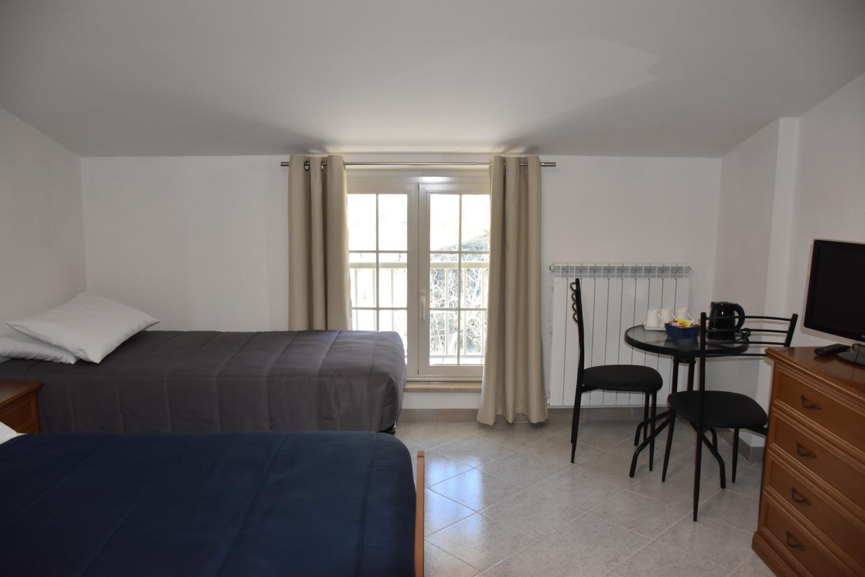 Classic Triple Room photo 1