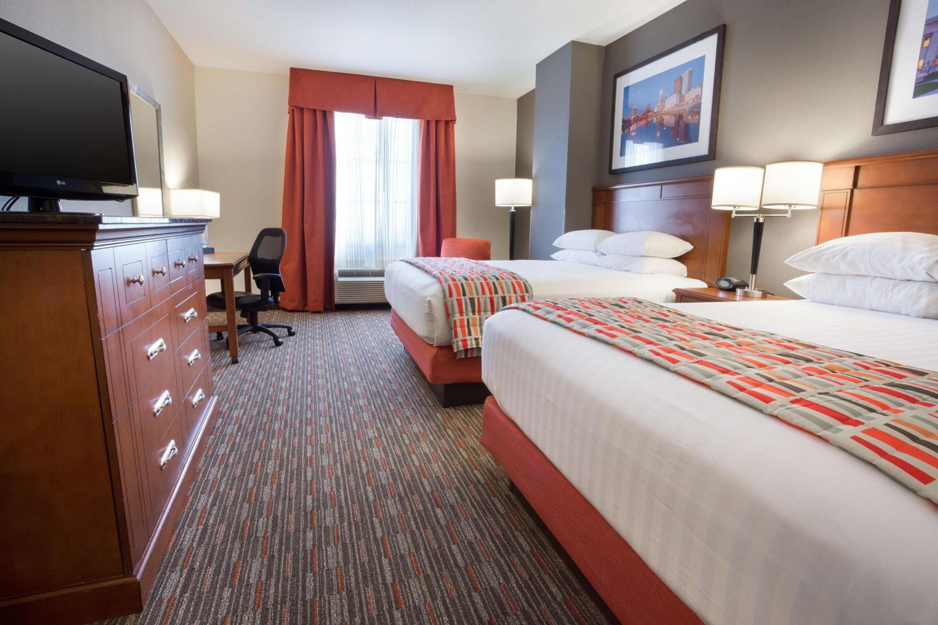 Upper Floor Deluxe Queen Room with Two Queen Beds