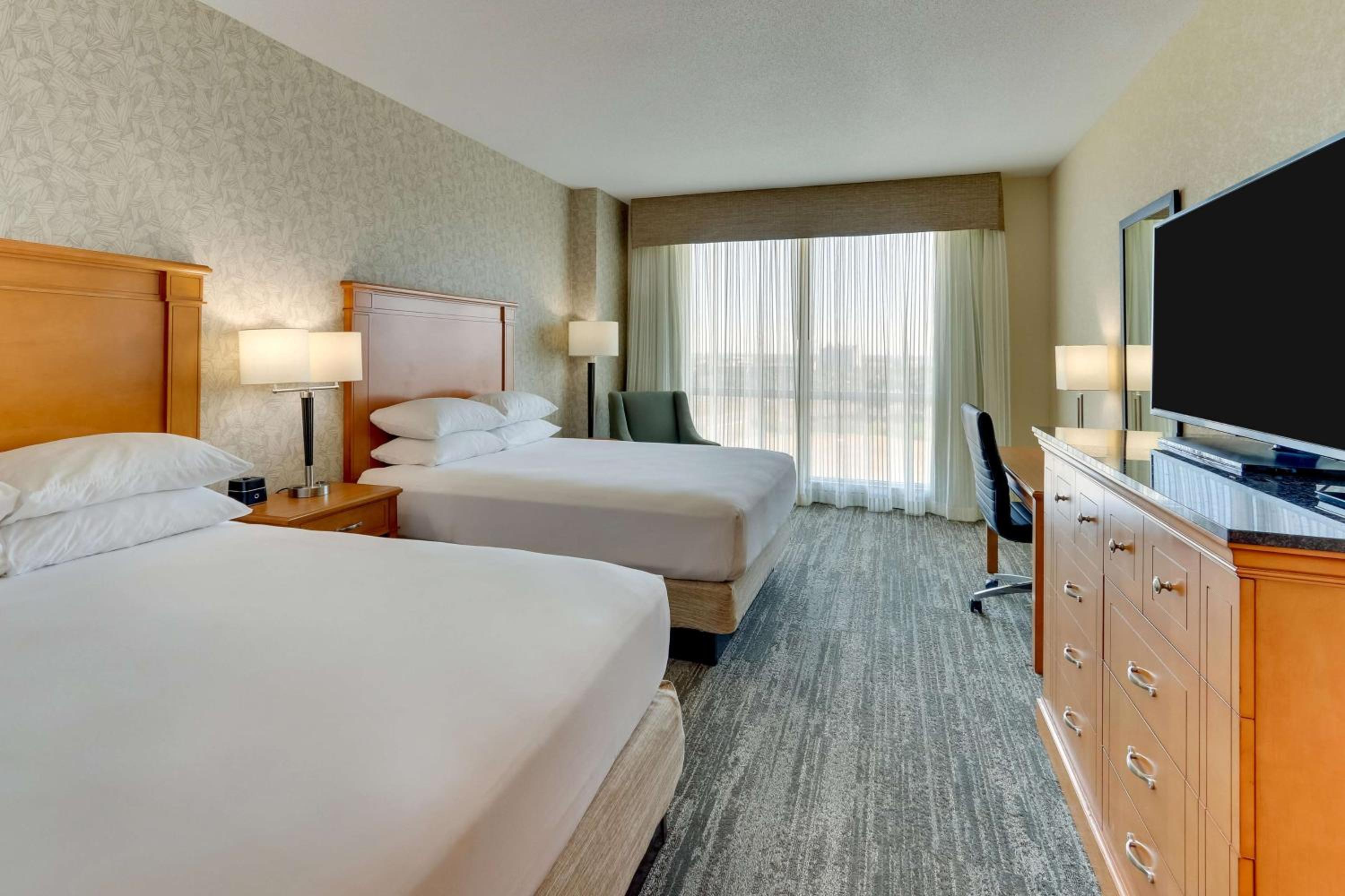 Deluxe Queen Room with Two Queen Beds - Accessible, Roll-in Shower