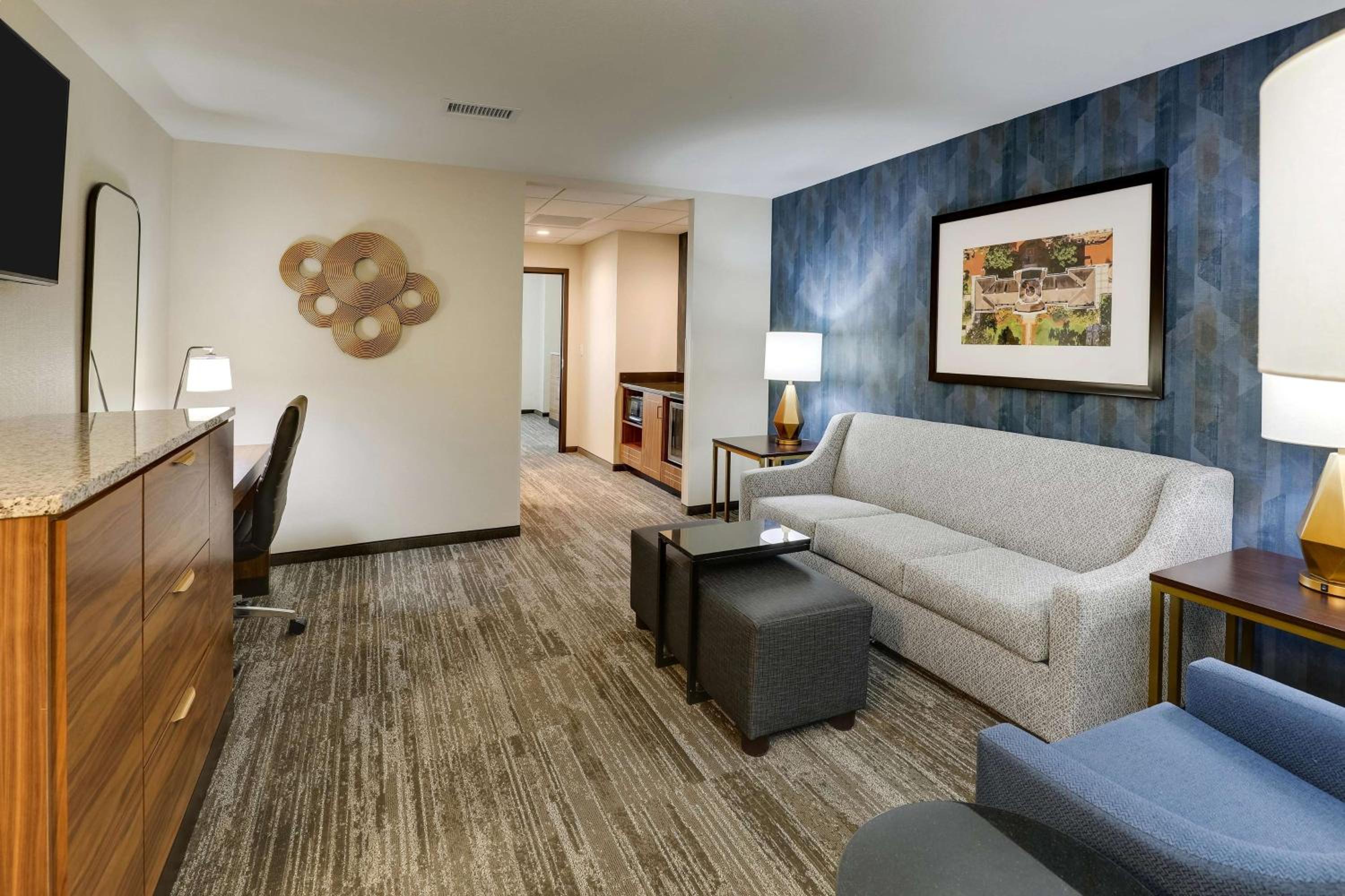 King Suite with Sofa Bed photo 1