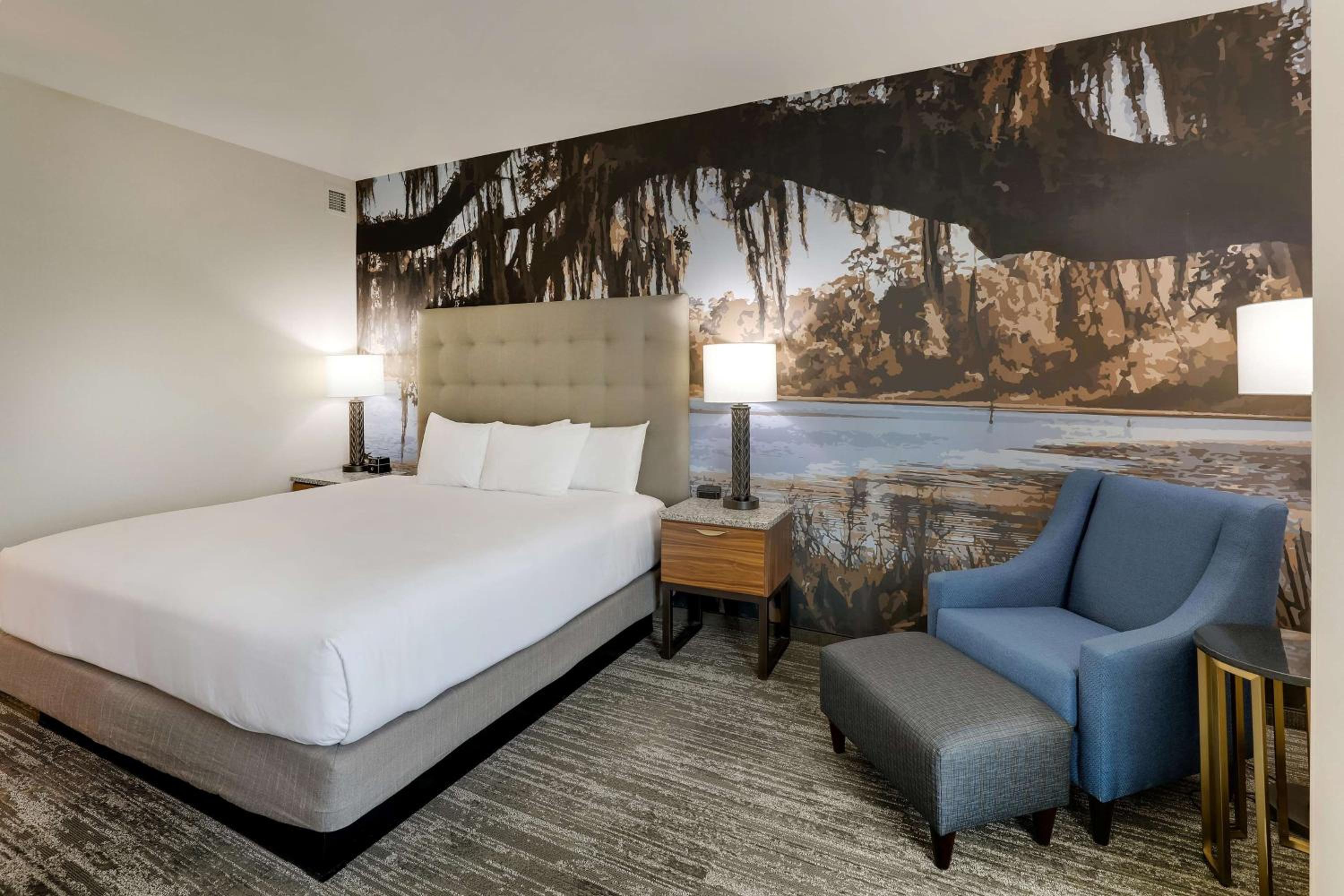 Deluxe King Room photo 2