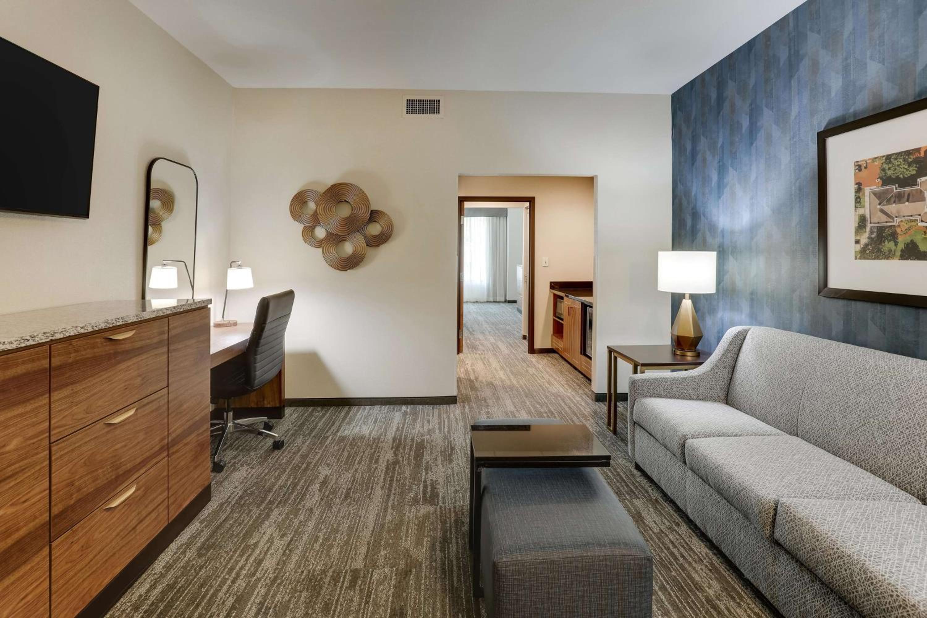 Queen Suite with Sofa Bed photo 1