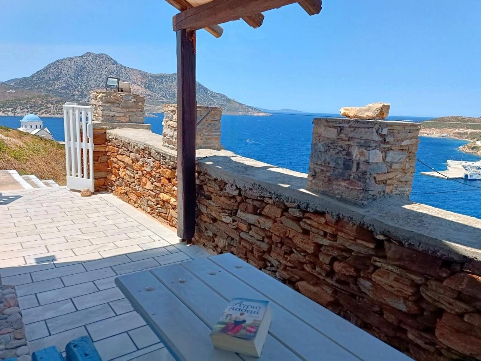 Studio Apartment with Sea View photo 2