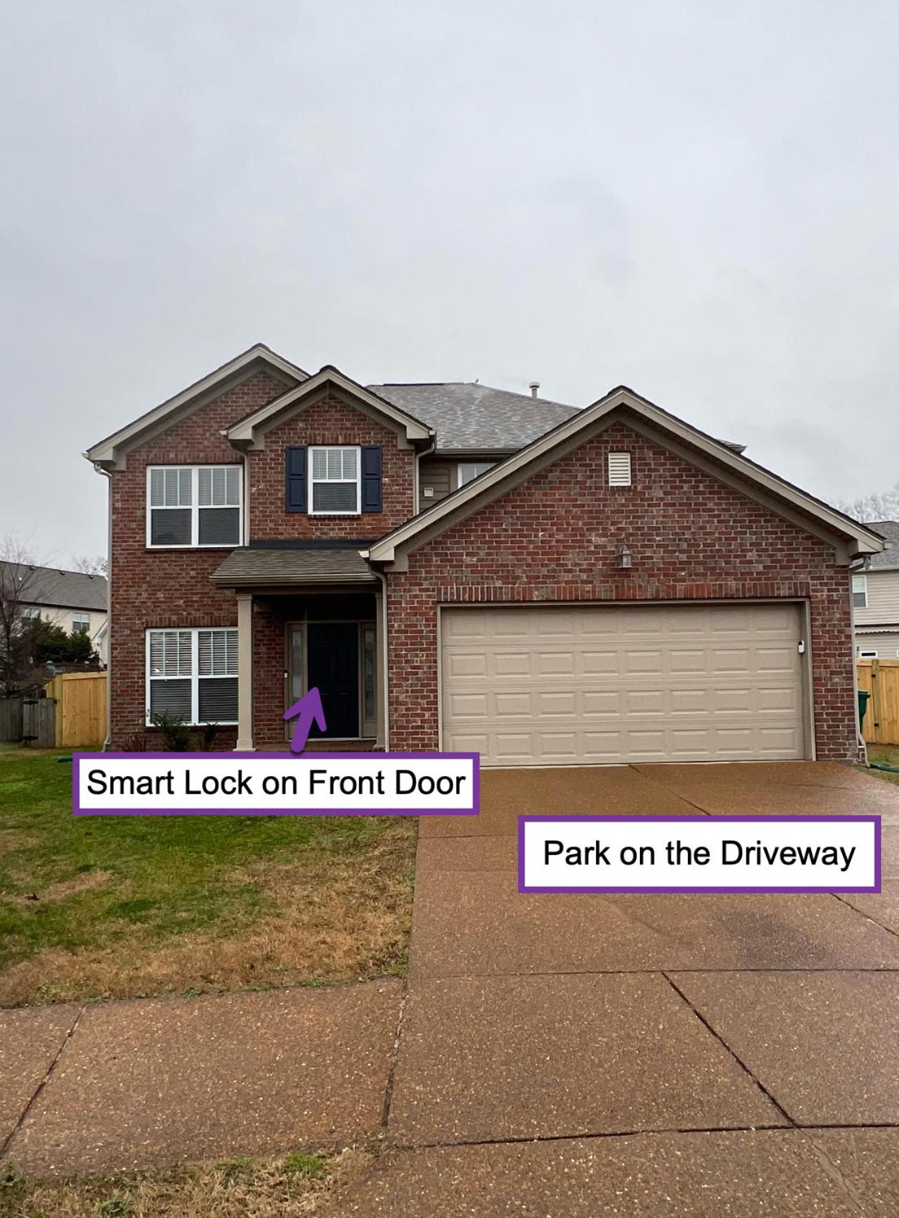 Five-Bedroom House photo 3