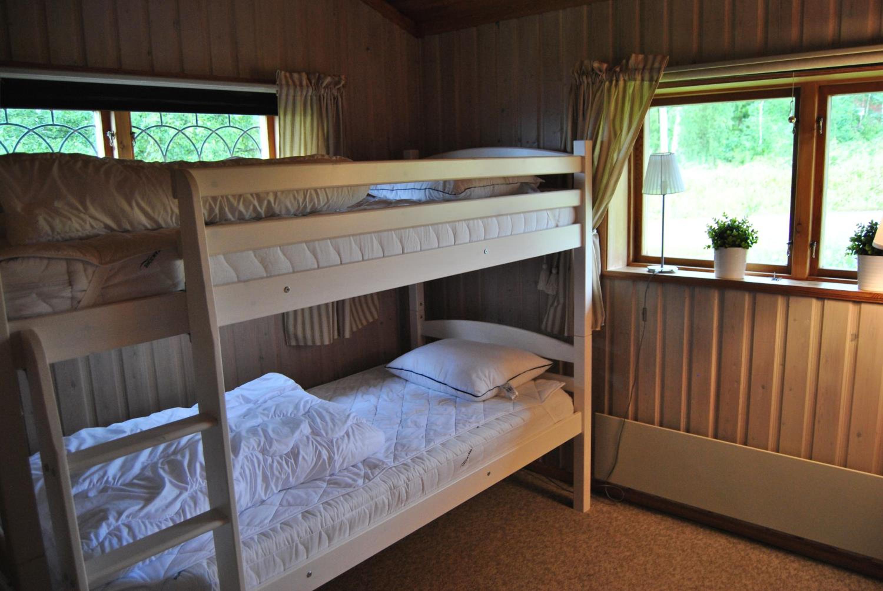 Three-Bedroom House - Photo 14