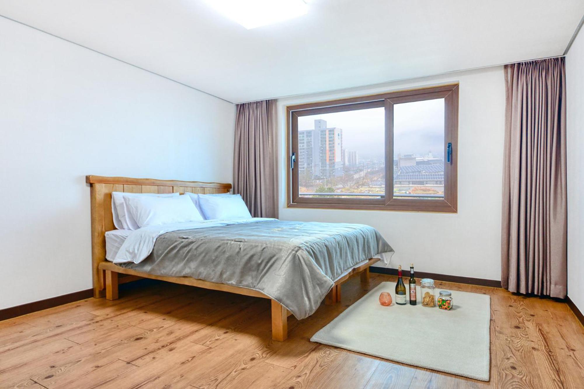 Two-Bedroom Suite - Photo 11