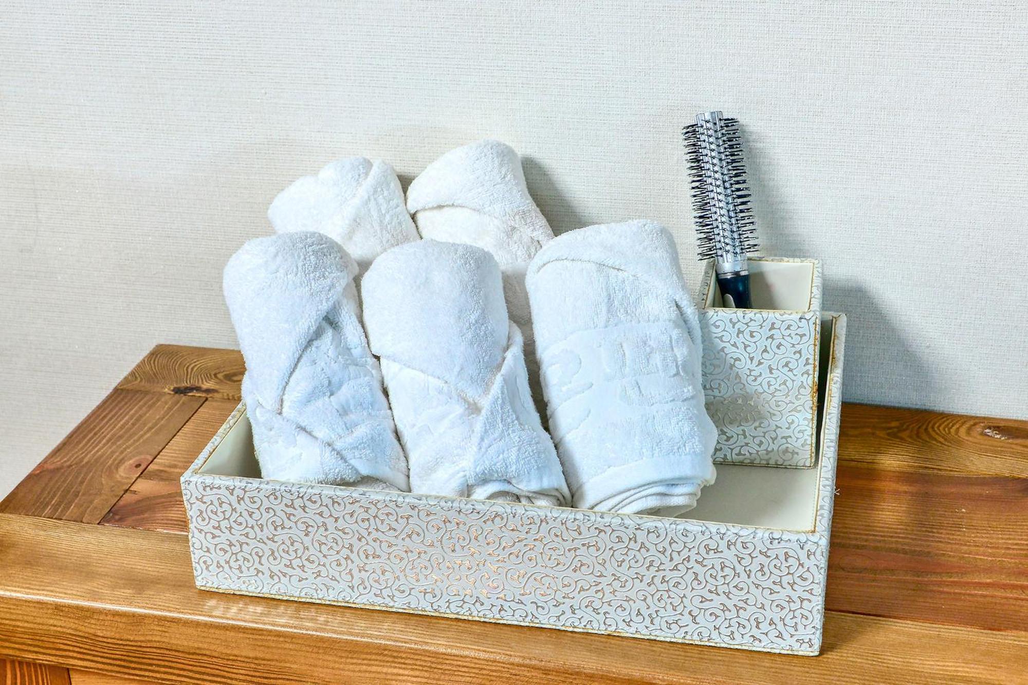 Two-Bedroom Suite - Photo 3