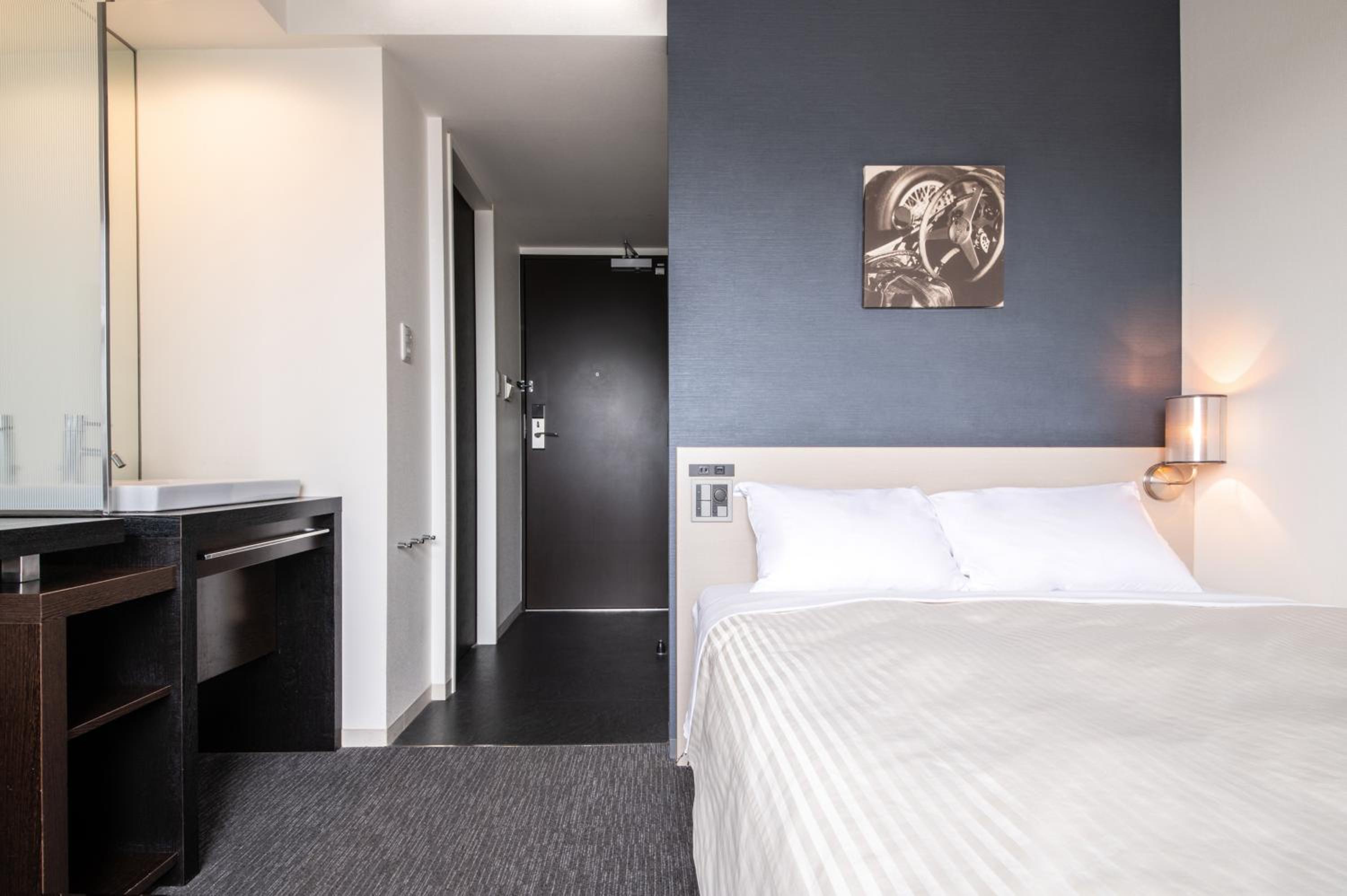 Double Room - Smoking photo 3