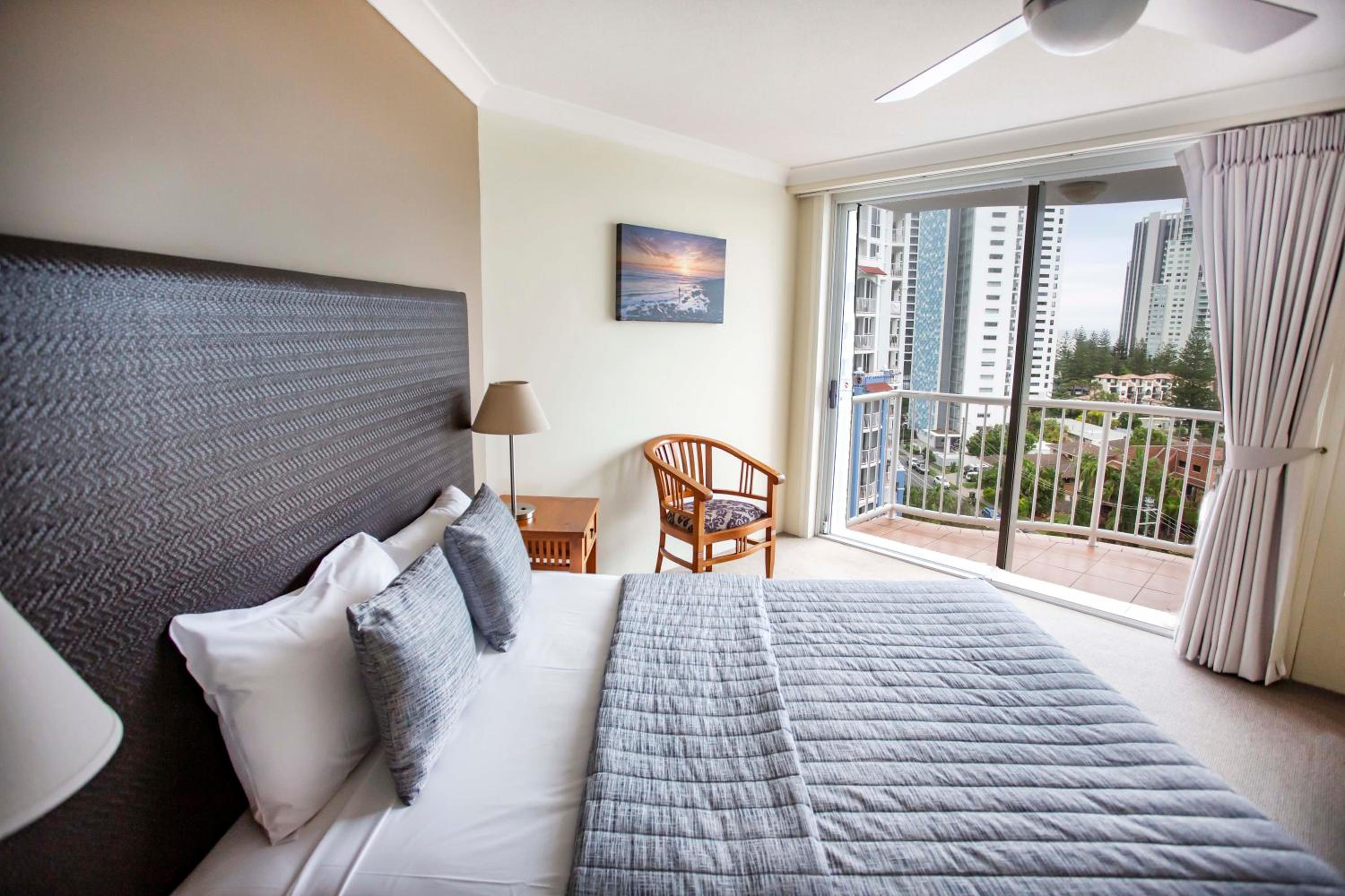 Superior Three Bedroom Apartment with Ocean View thumbnail 6