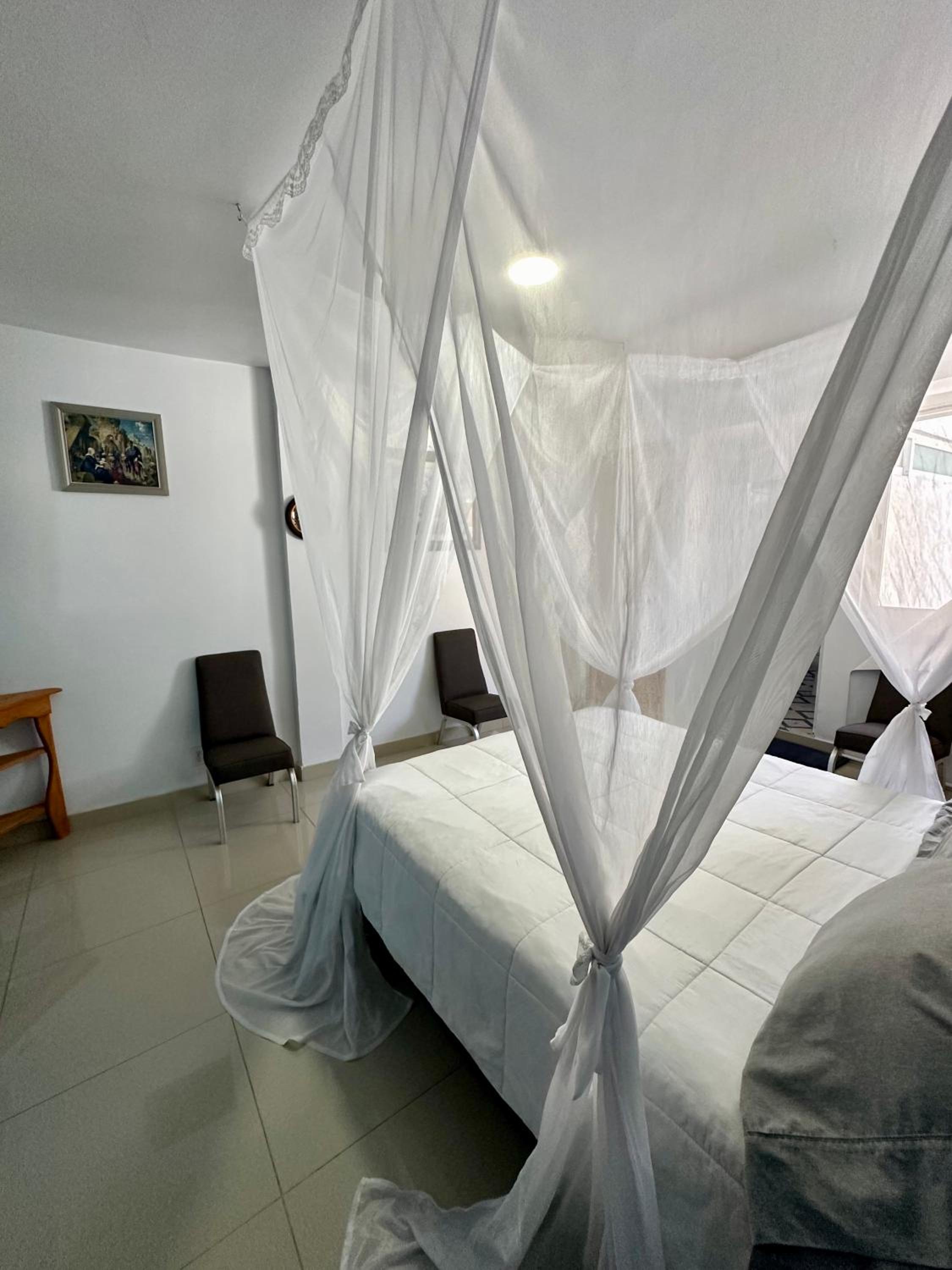 Large Double Room photo 1