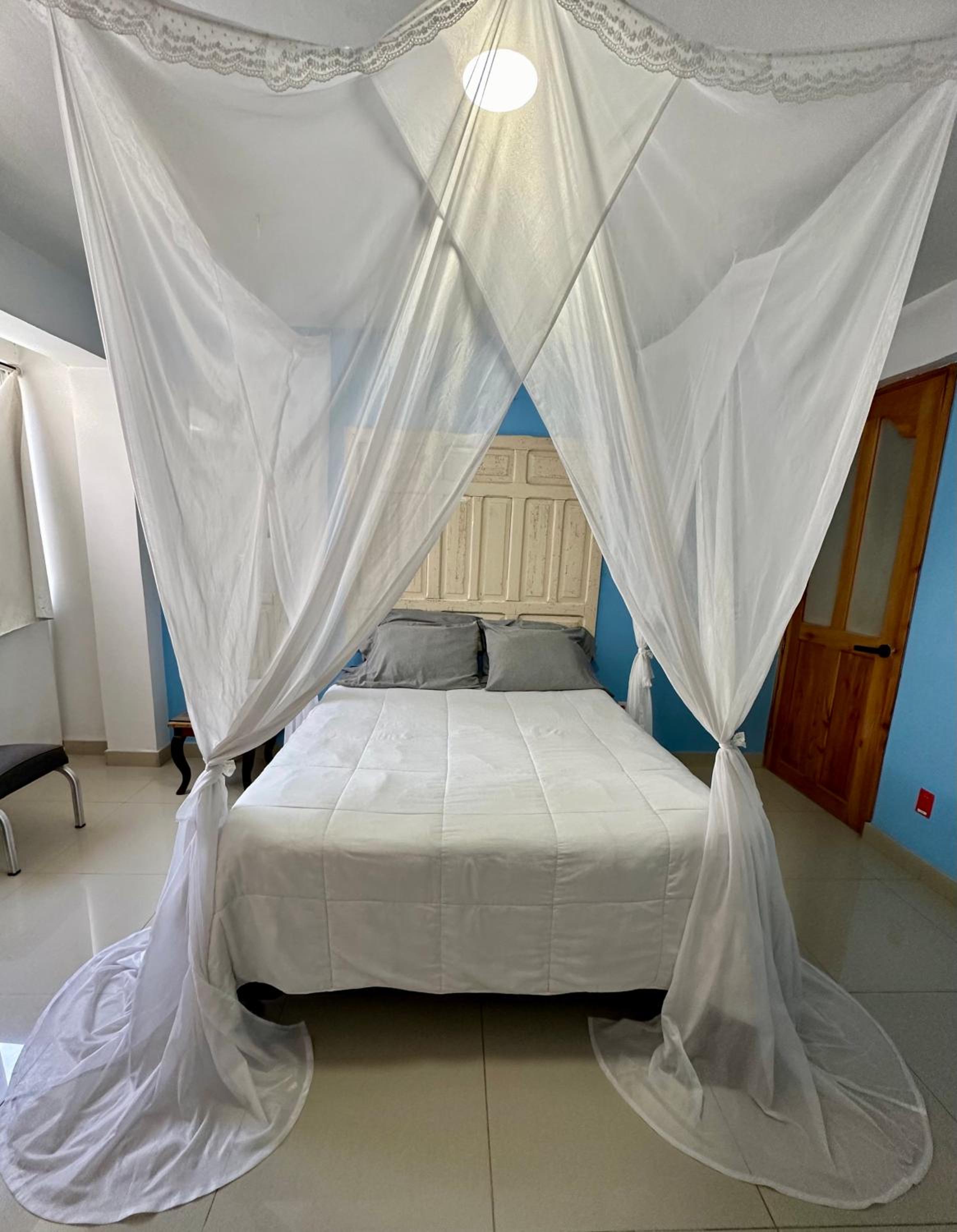 Large Double Room photo 3