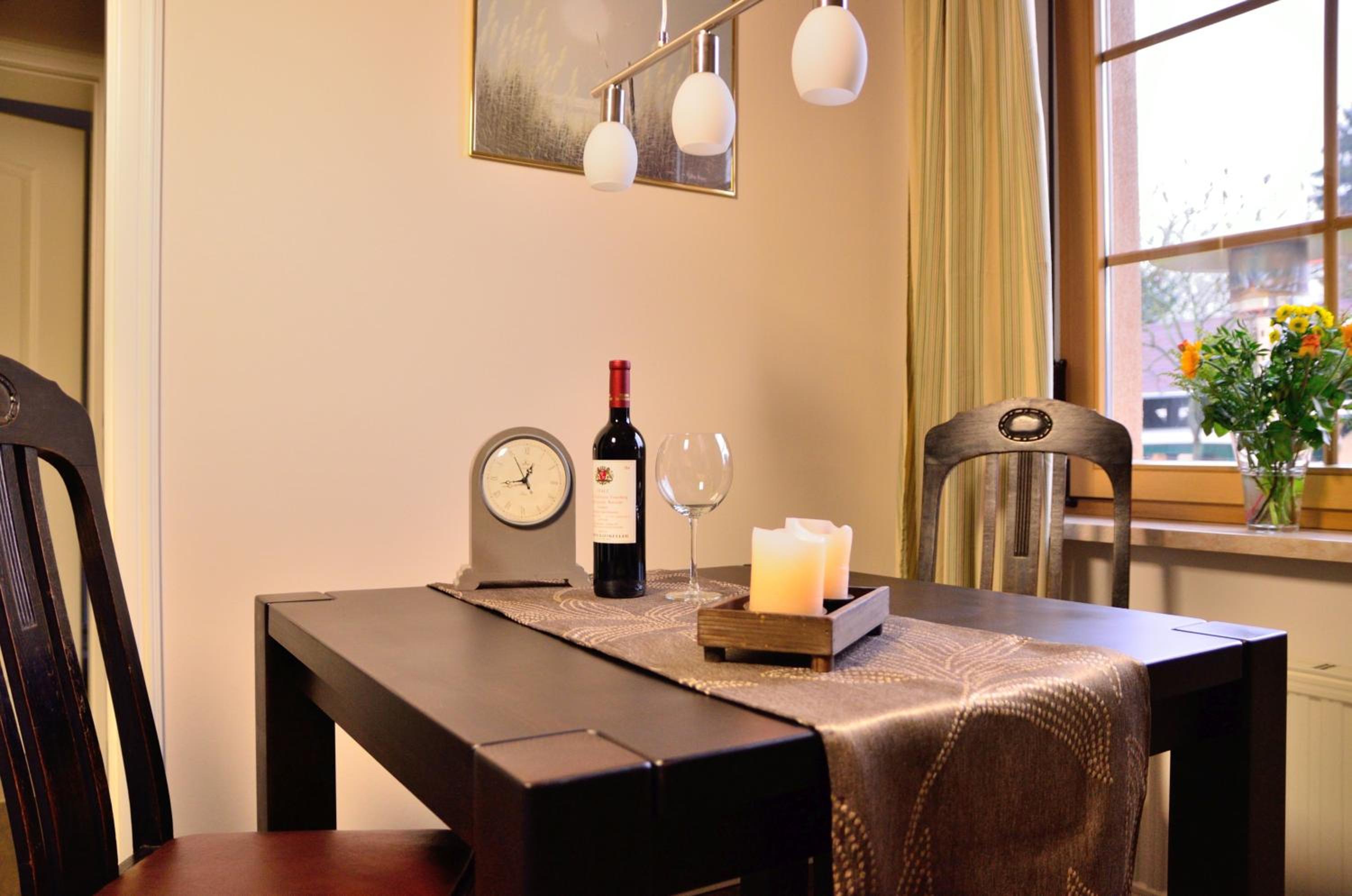Studio Apartment photo 3
