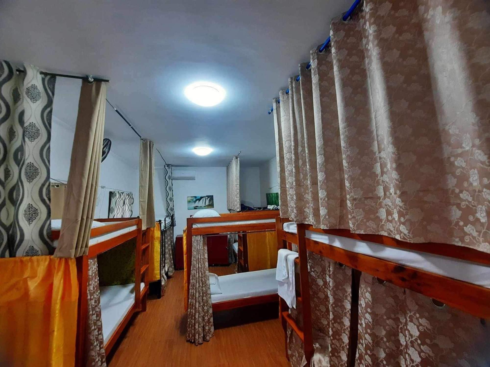 Bed in 8-Bed Mixed Dormitory Room photo 3
