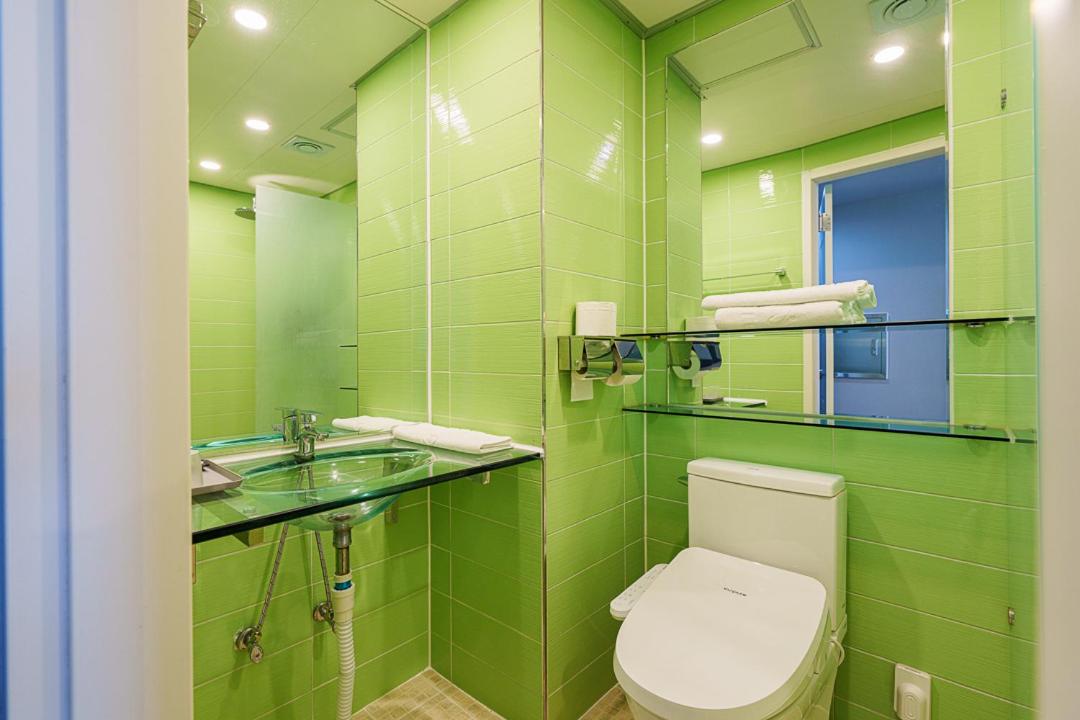 Standard Double Room - Photo 6