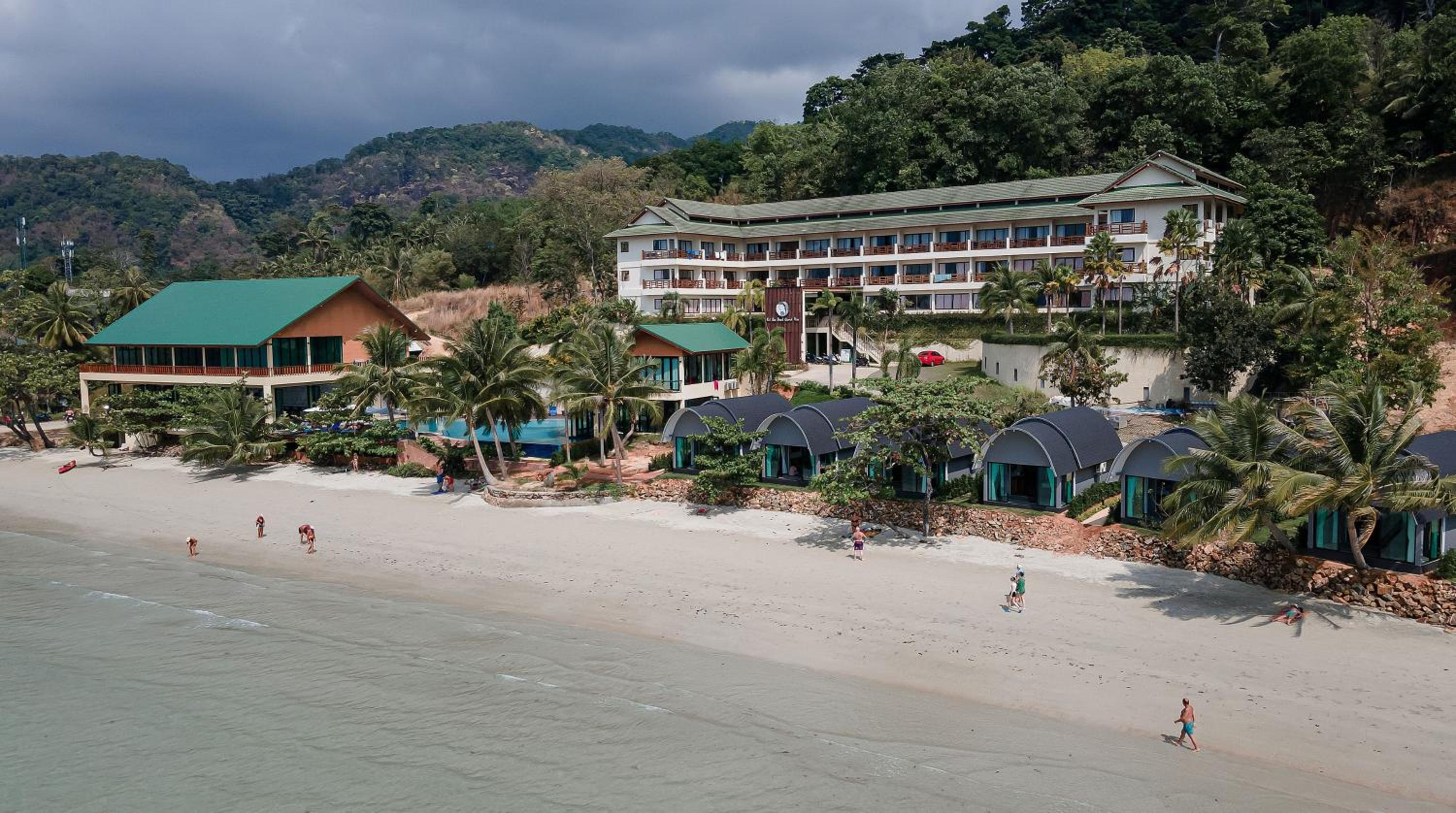Bungalow - Beach Front photo 2