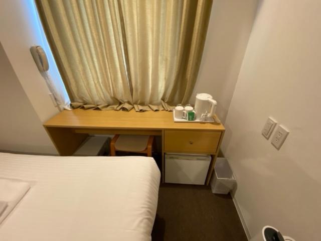 Twin Room - Non-Smoking - Photo 10