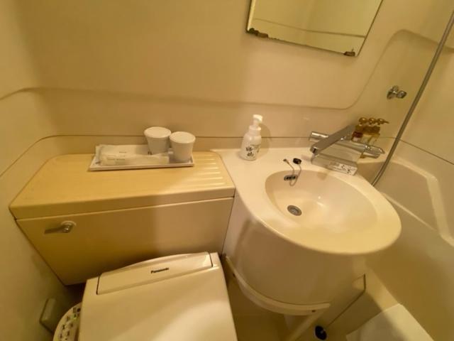 Twin Room - Non-Smoking - Photo 3