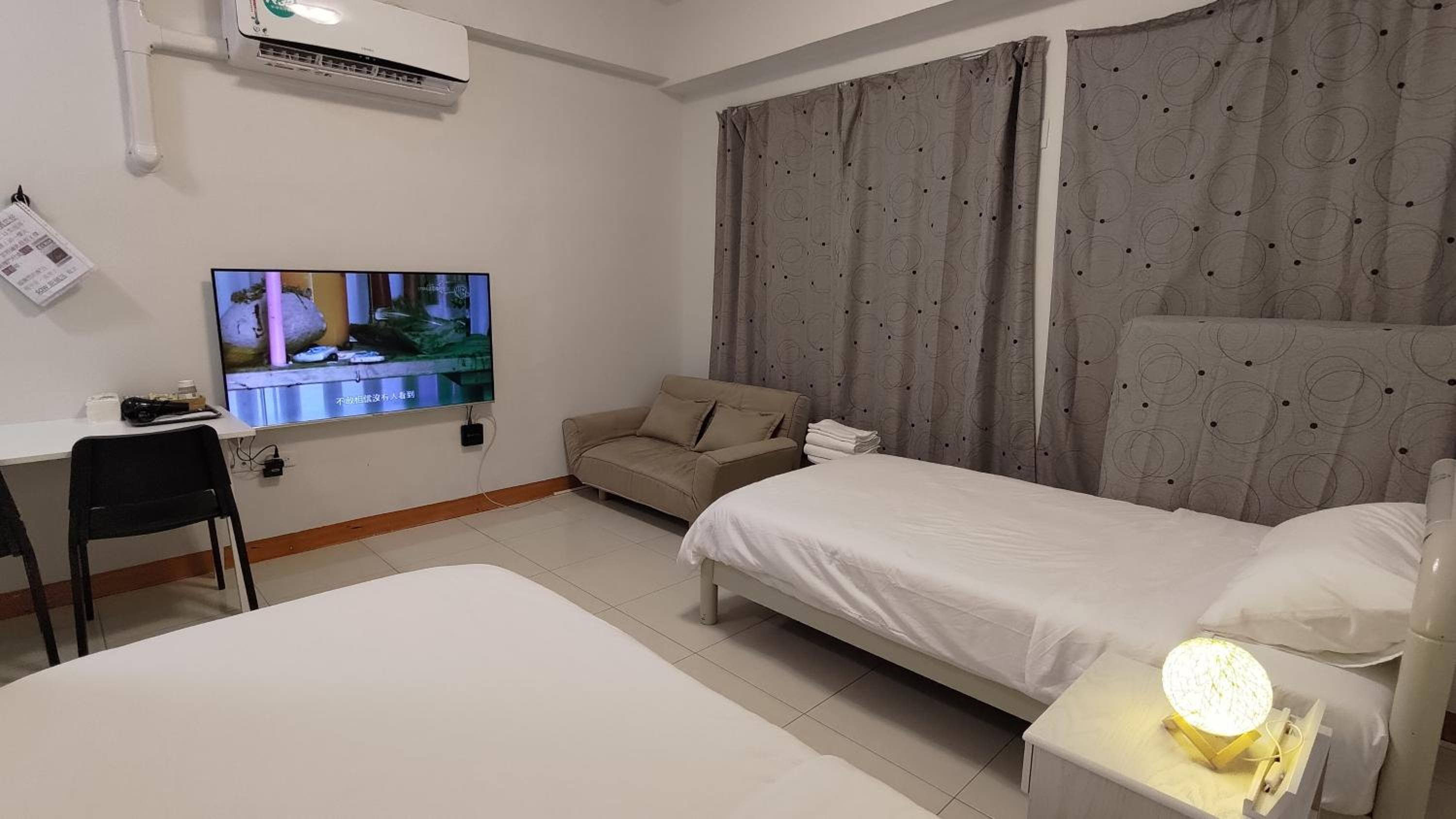 Double or Twin Room photo 2