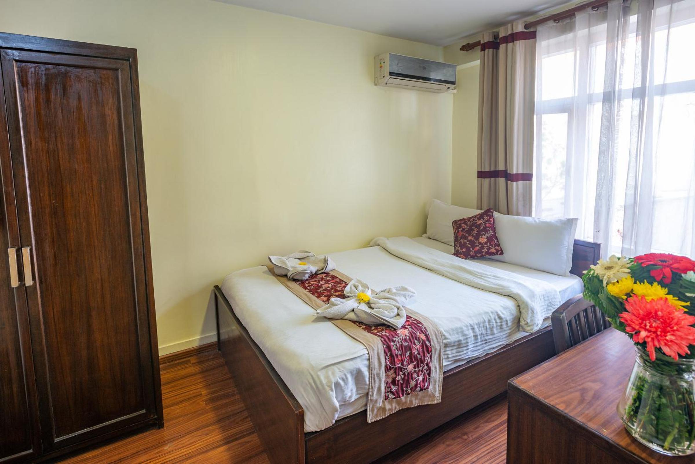 Standard Double Room with Complimentary Airport Pickup for International Arrival