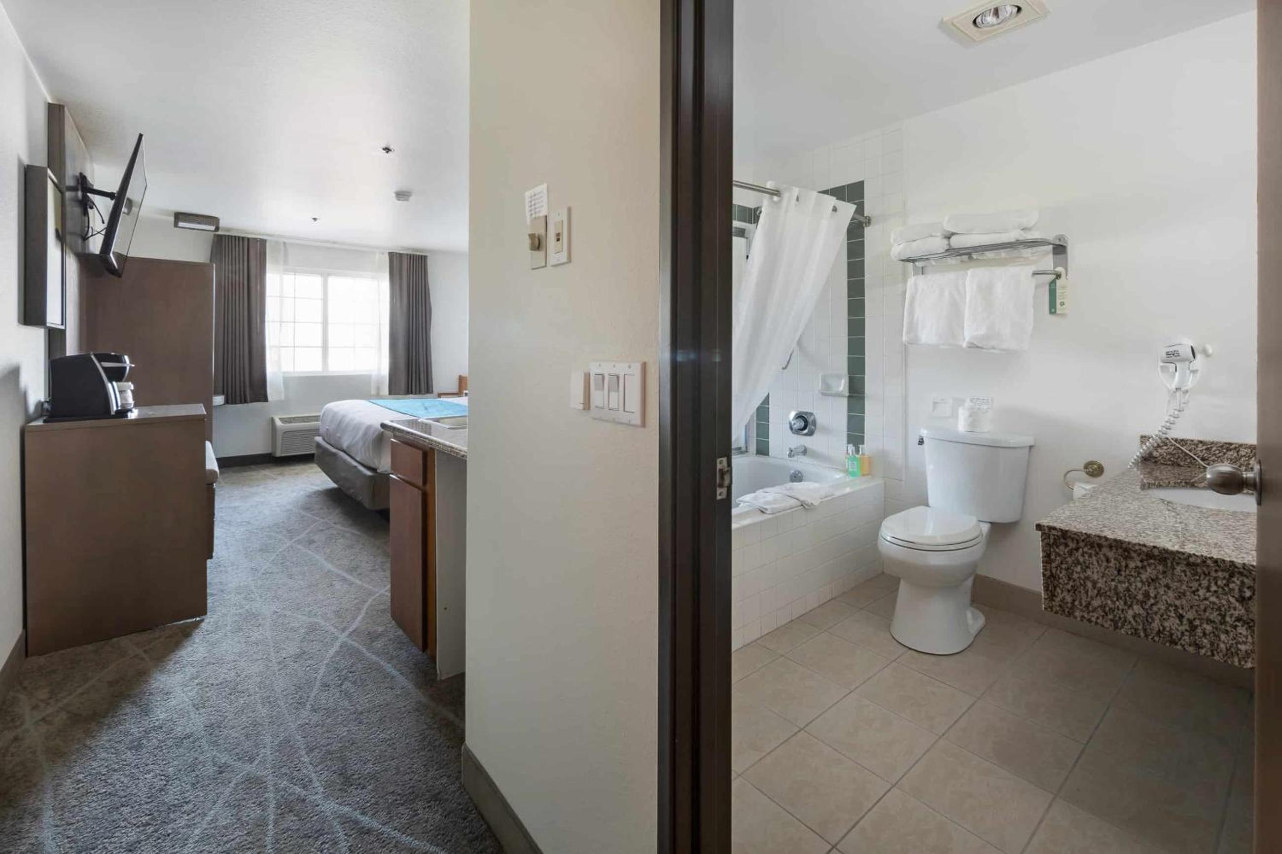 Single Room photo 2