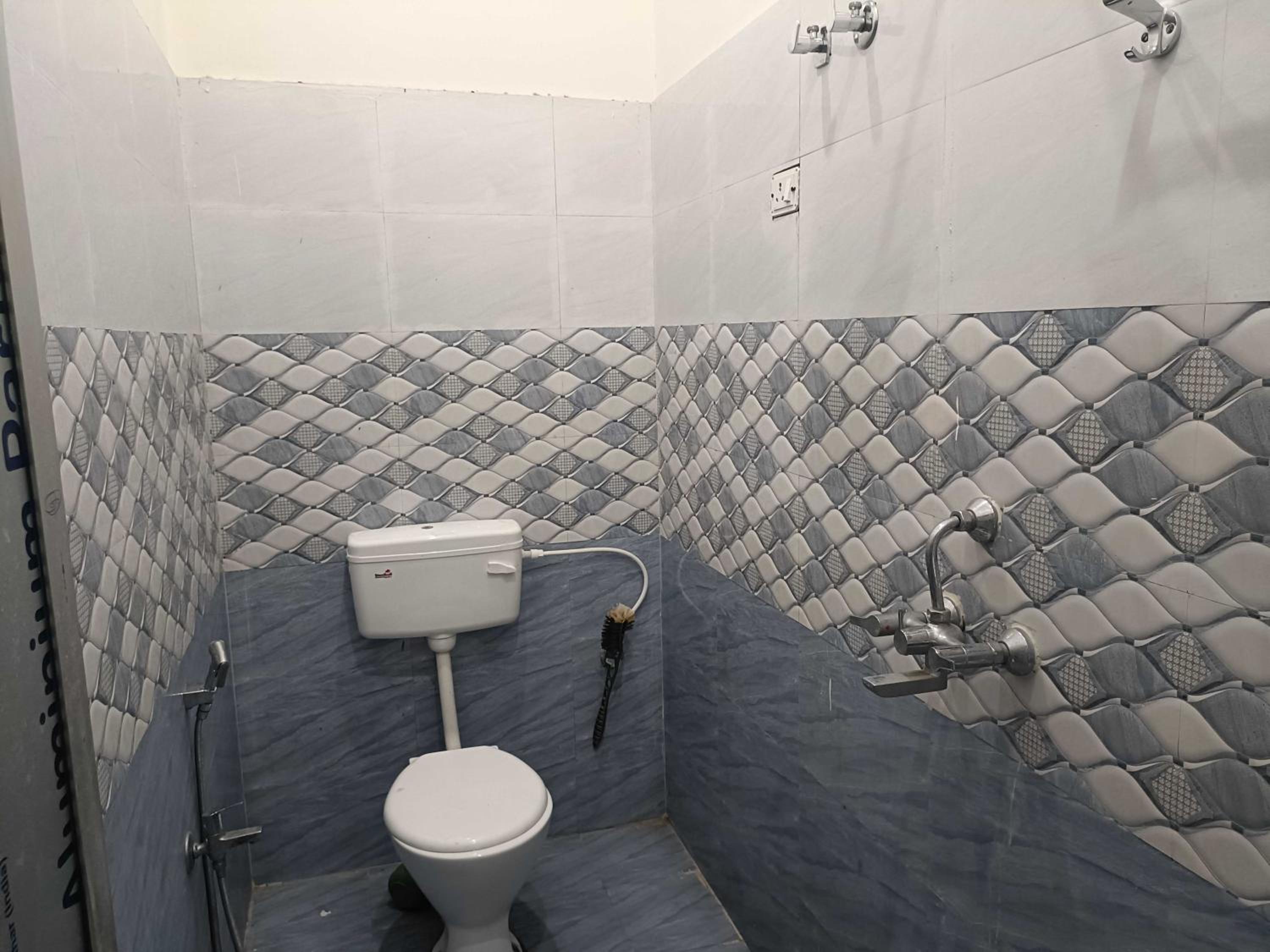 Classic Triple Room photo 2