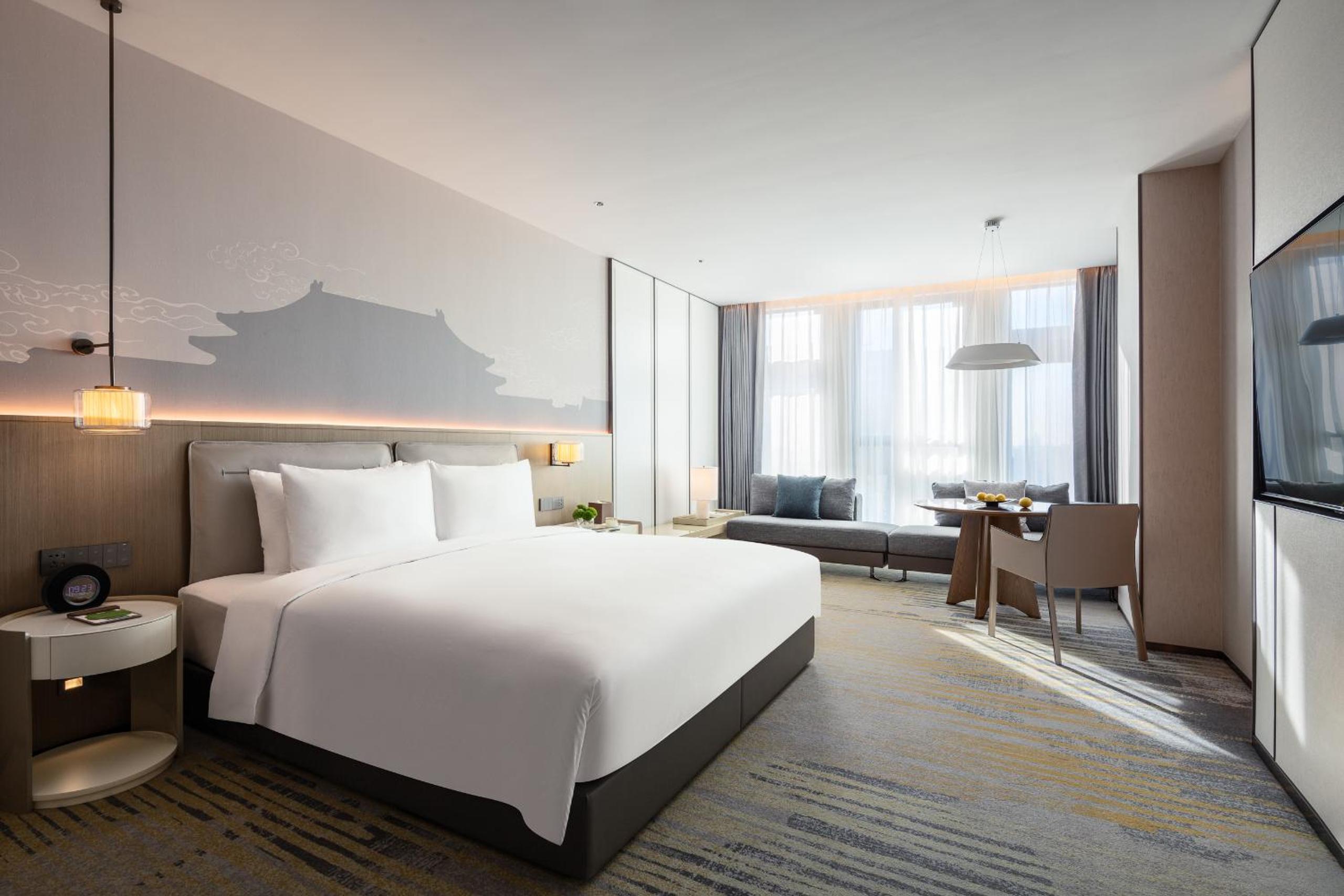 Craftsmanship King Room