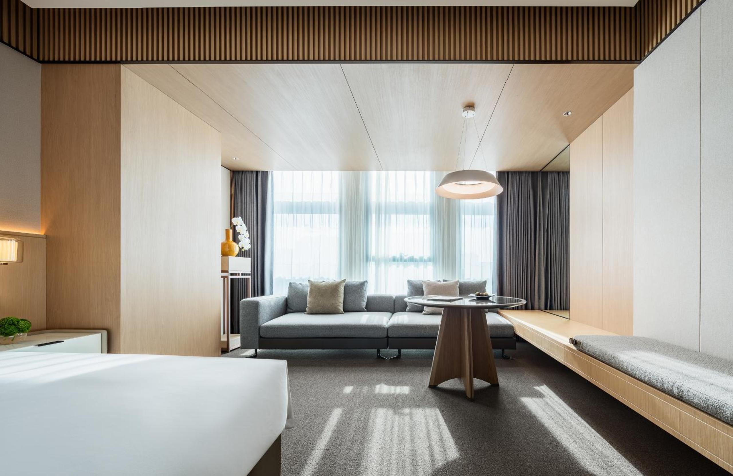 Craftsmanship Enjoys The King Room photo 3