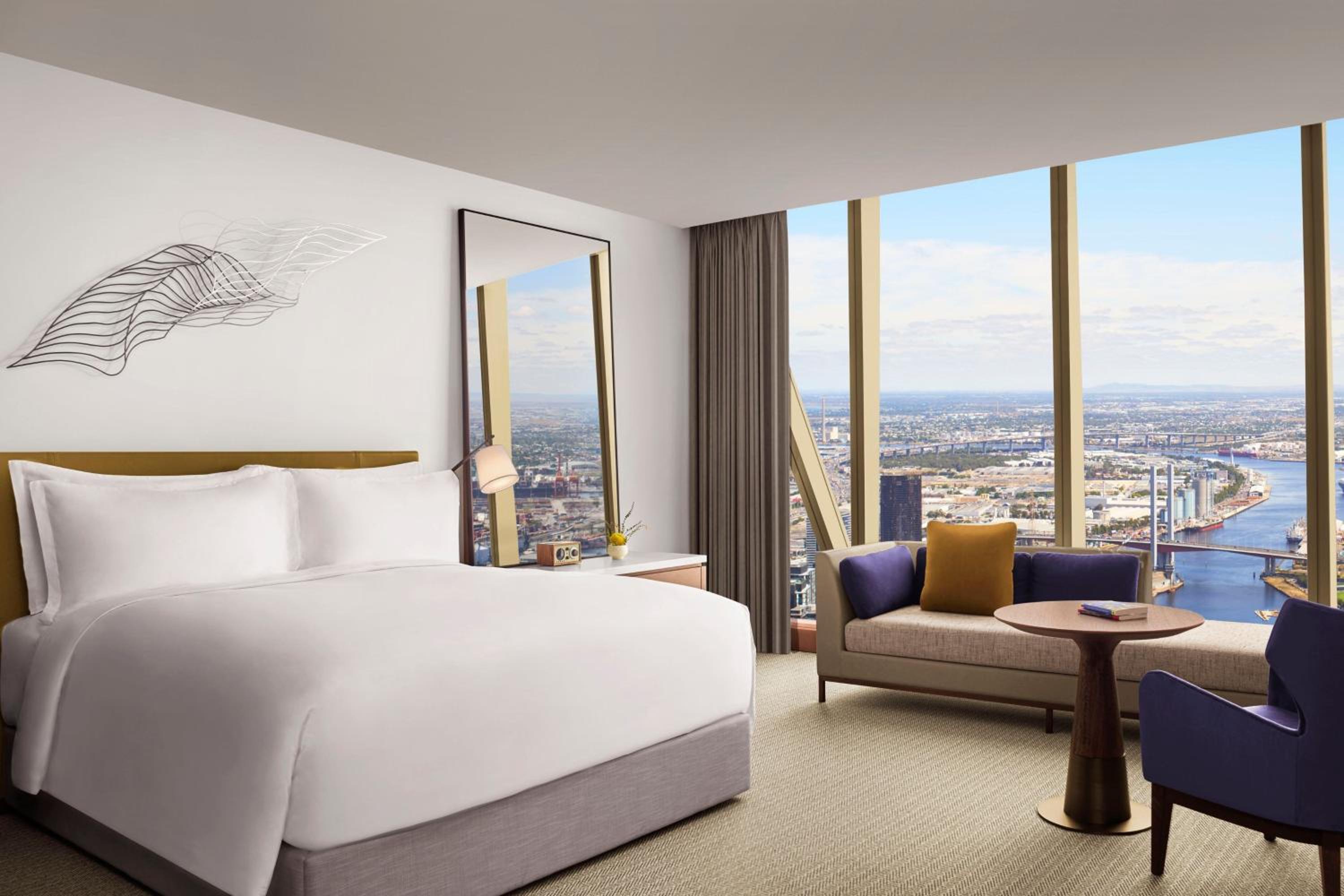 Victoria Harbour, Harbour View, 1 King Bed - Photo 1