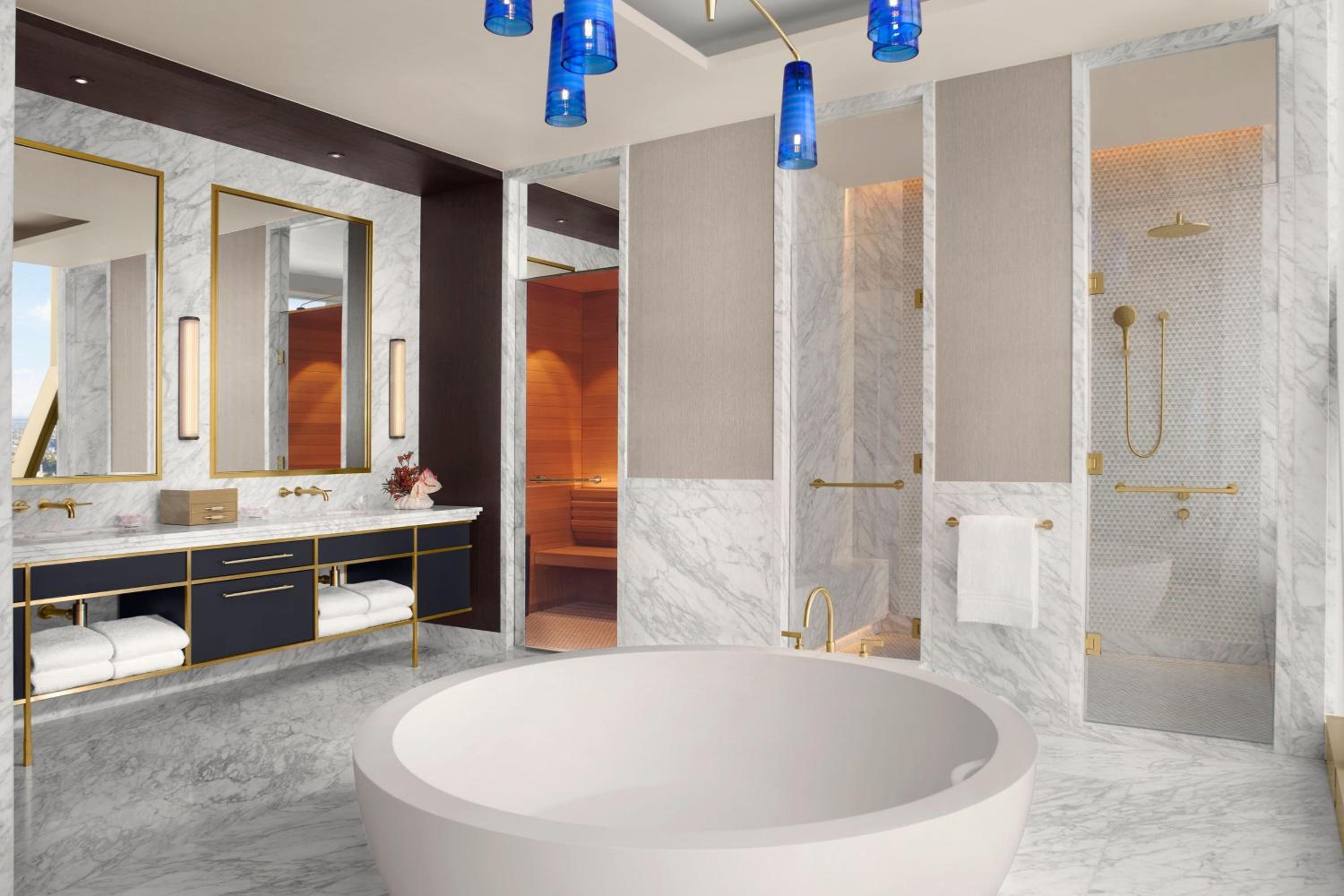 The Ritz-Carlton Suite, Top Floor, Bay & City View, 1 Bedroom, 1 King Bed, Half-Board, Club Access thumbnail 5