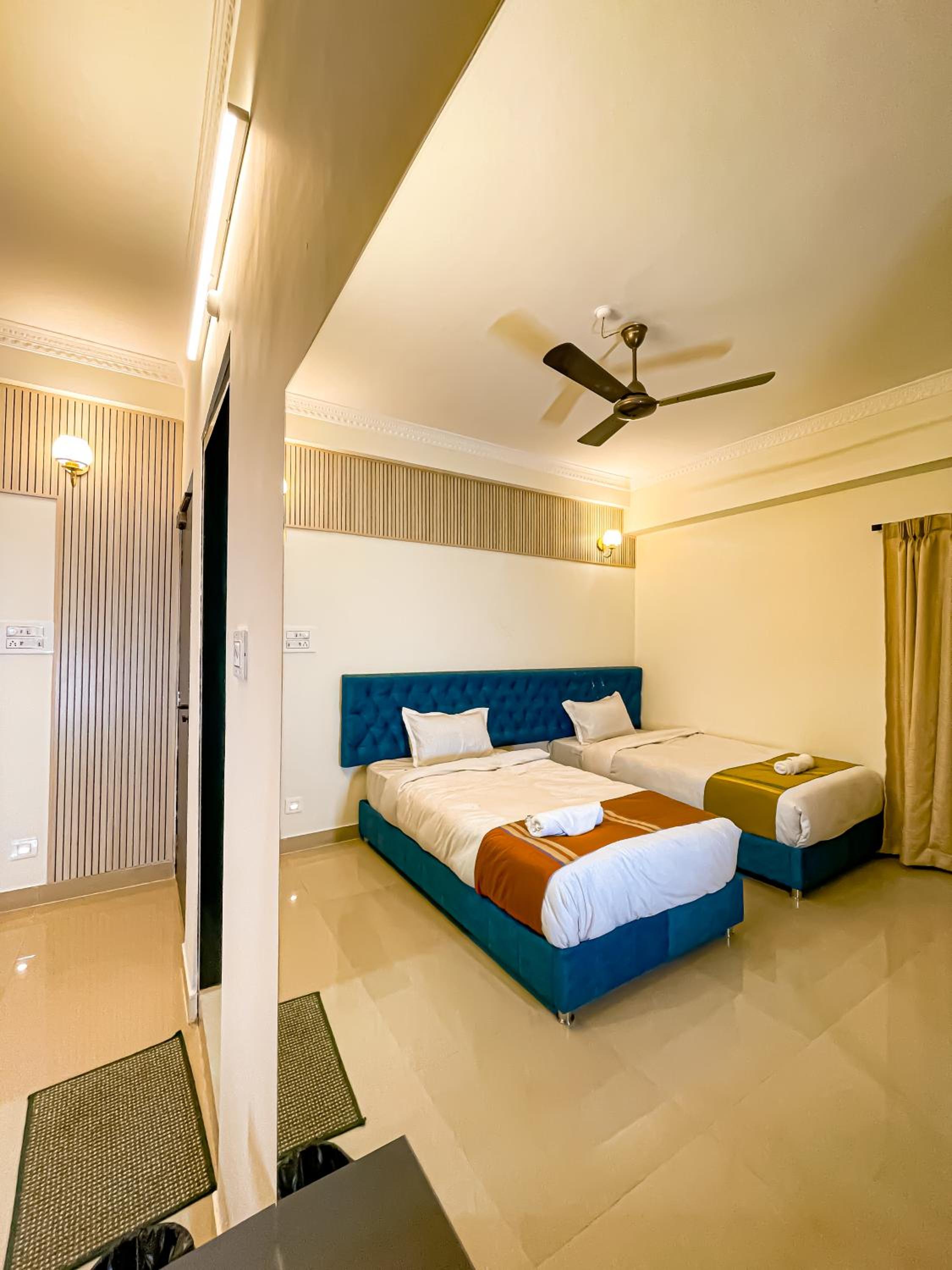 Twin Room with Balcony photo 1
