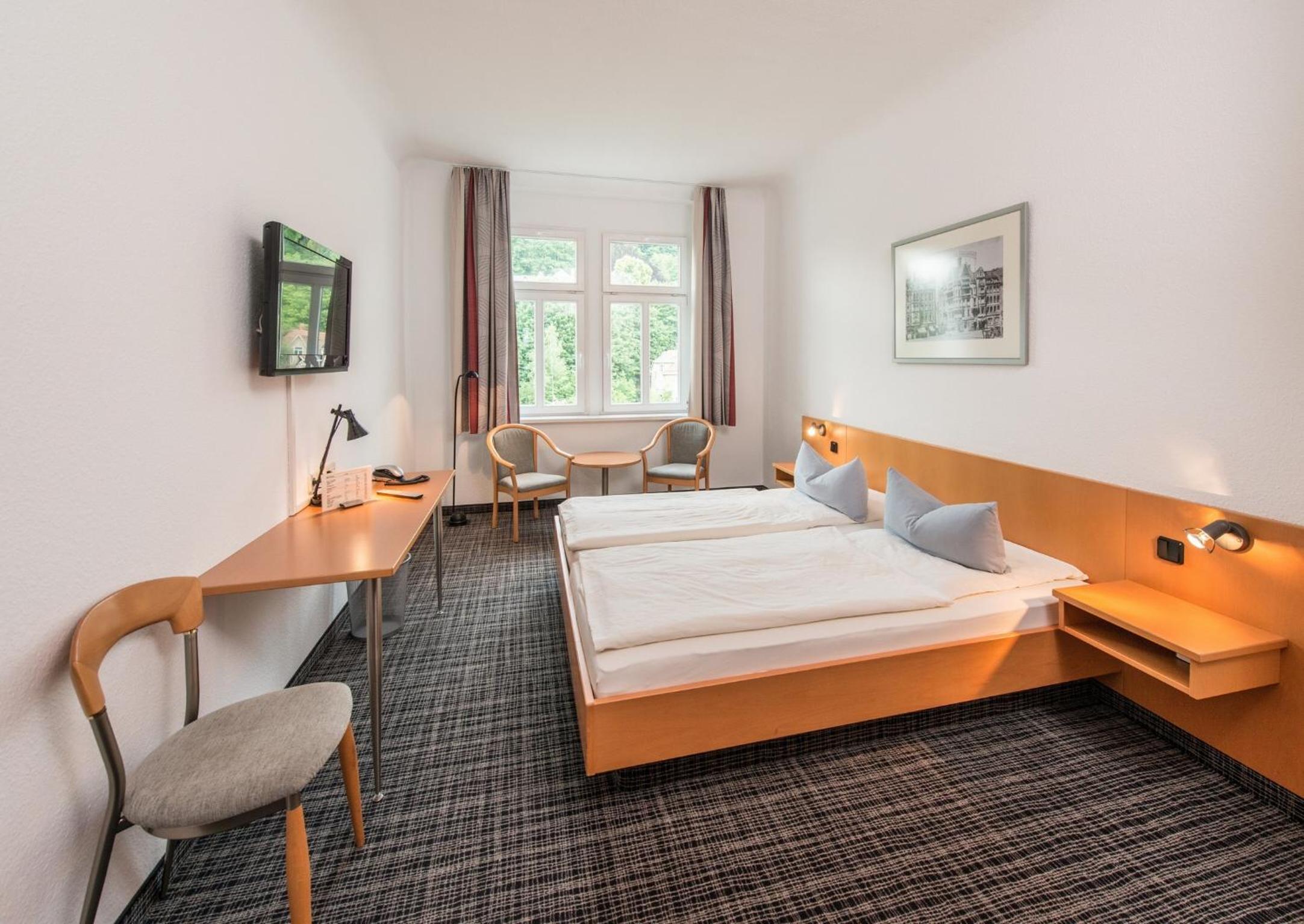 Double Room - Photo 16